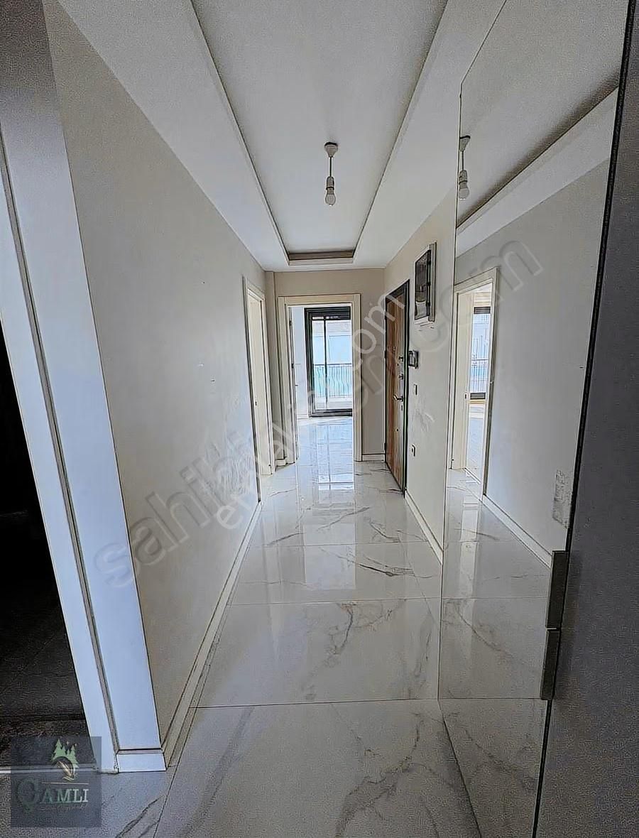 Seferisar Camikebir Muhteşem Lokasyonda Kiralık 3+1 Daire - Görsel 5