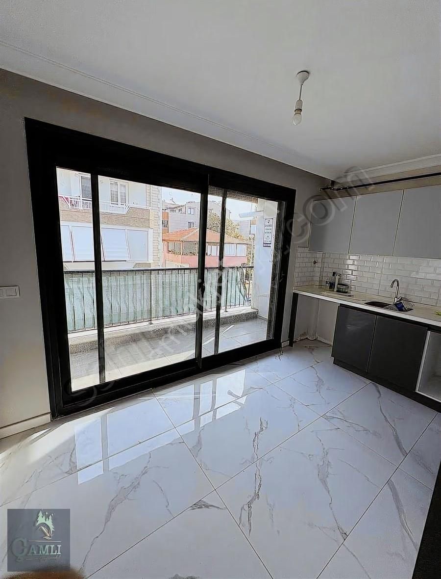 Seferisar Camikebir Muhteşem Lokasyonda Kiralık 3+1 Daire