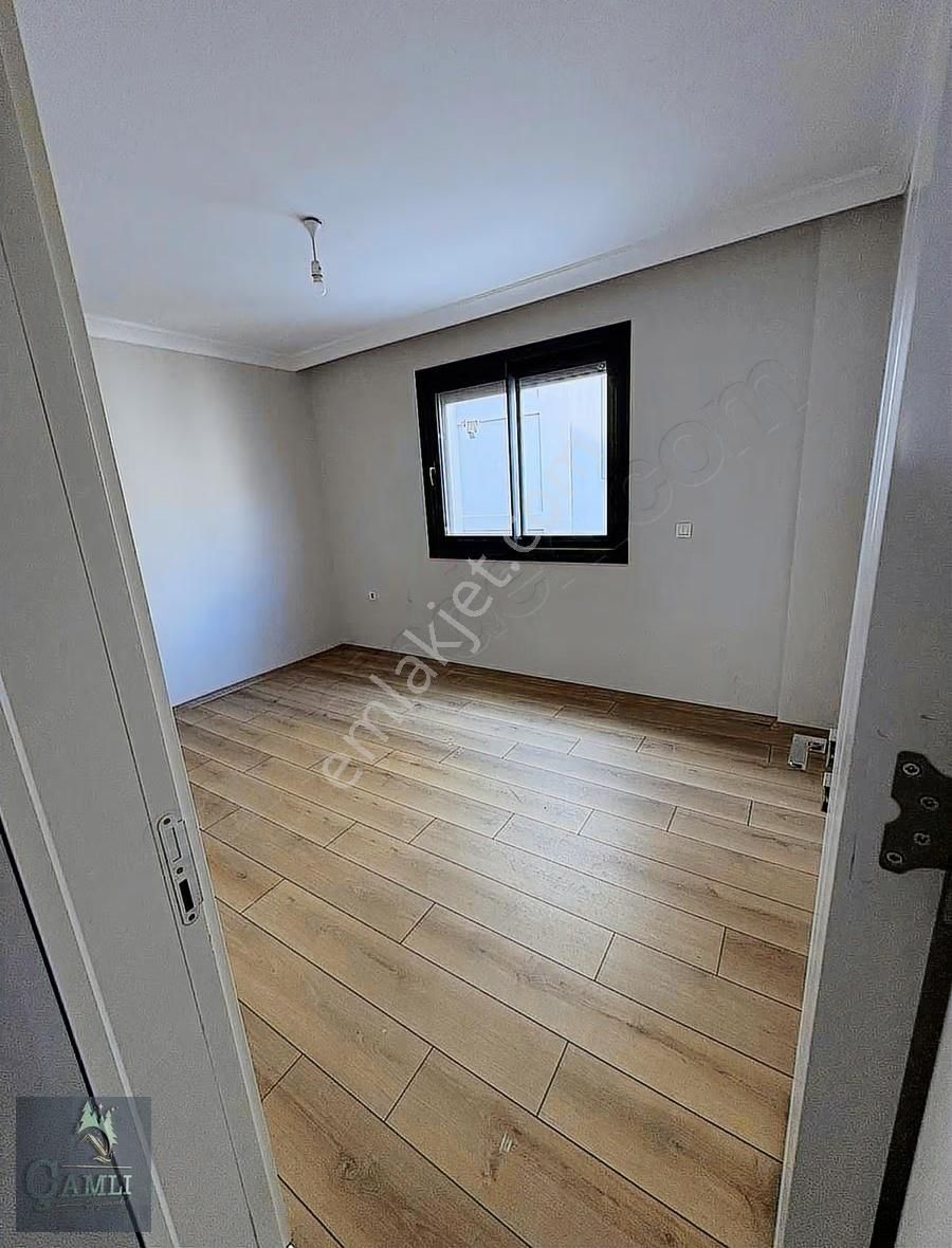 Seferisar Camikebir Muhteşem Lokasyonda Kiralık 3+1 Daire - Görsel 8