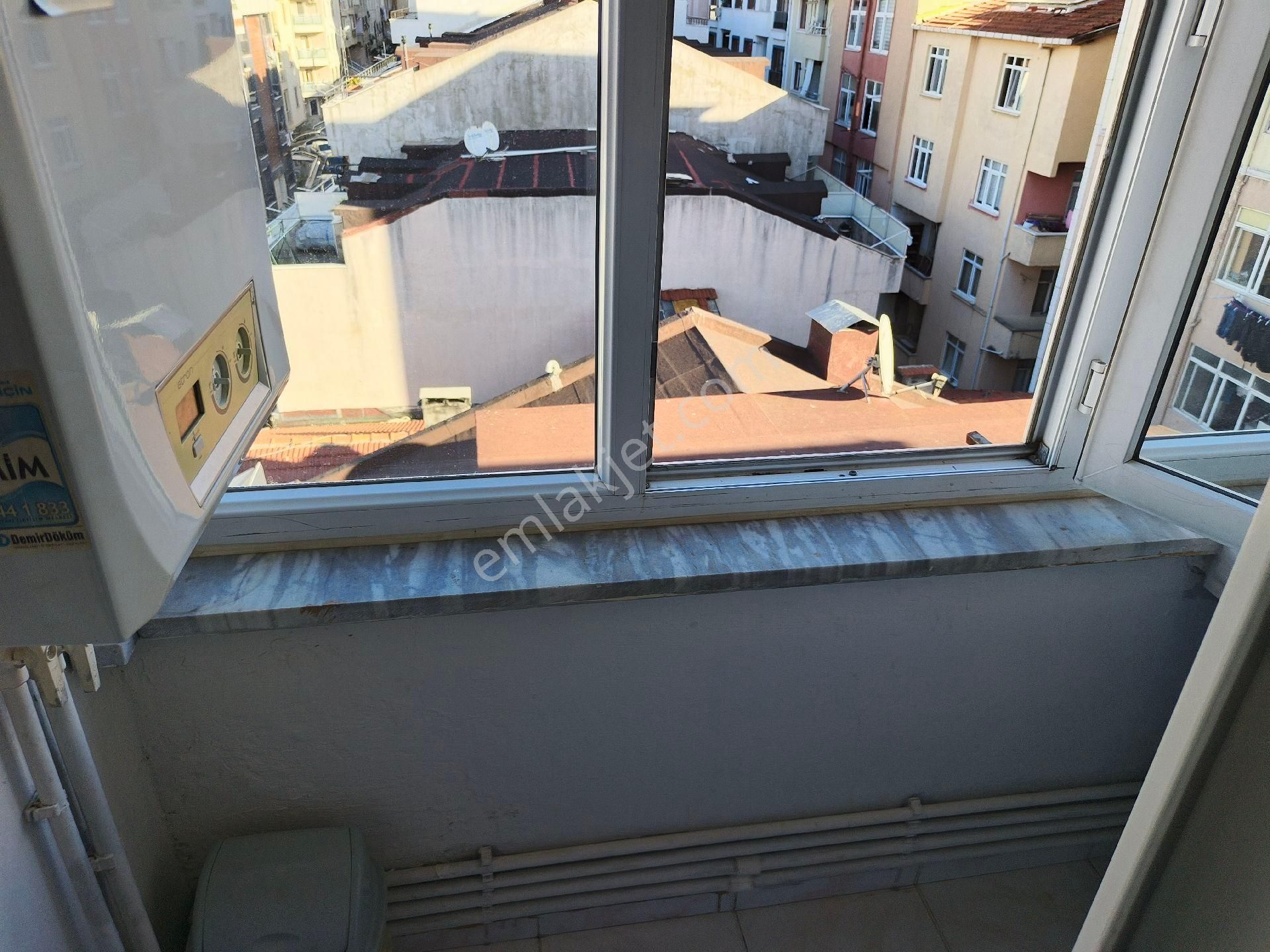 Güneyden Metroya 8 Dakika Yürüme 2+1.90 M2 En Üst Kat Daire - Görsel 17