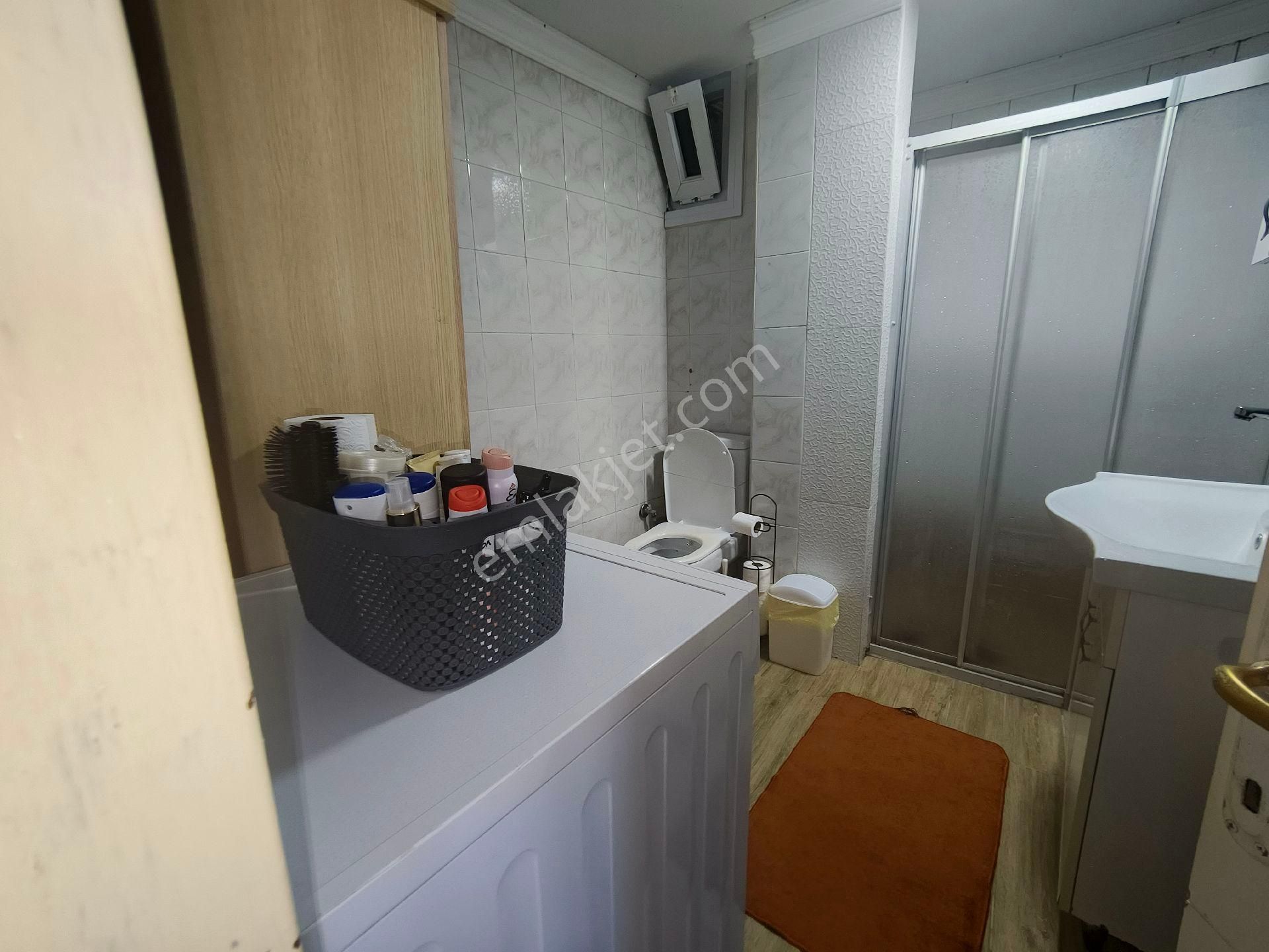 Güneyden Metroya 8 Dakika Yürüme 2+1.90 M2 En Üst Kat Daire - Görsel 8