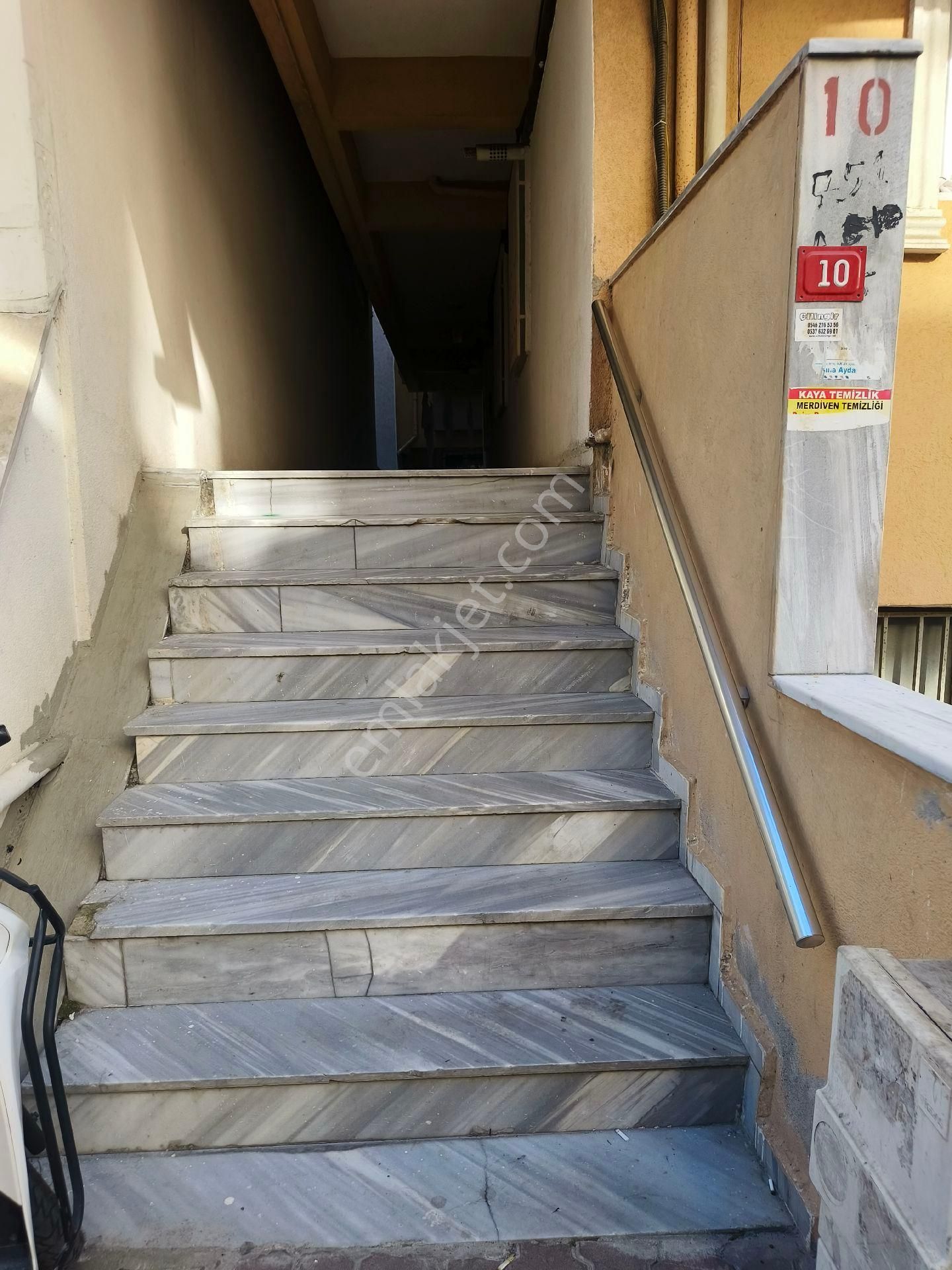 Güneyden Metroya 8 Dakika Yürüme 2+1.90 M2 En Üst Kat Daire - Görsel 35