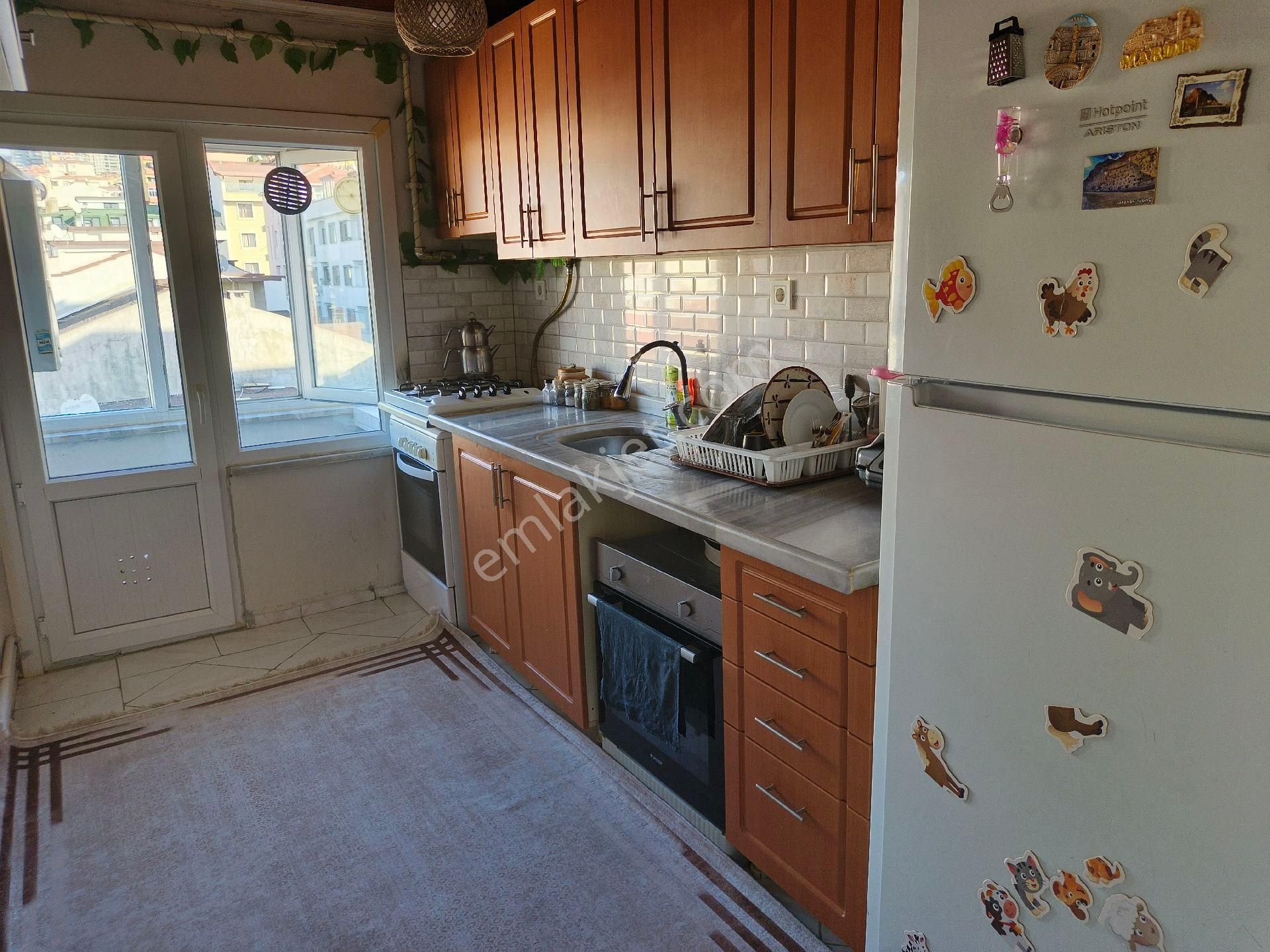 Güneyden Metroya 8 Dakika Yürüme 2+1.90 M2 En Üst Kat Daire - Görsel 28