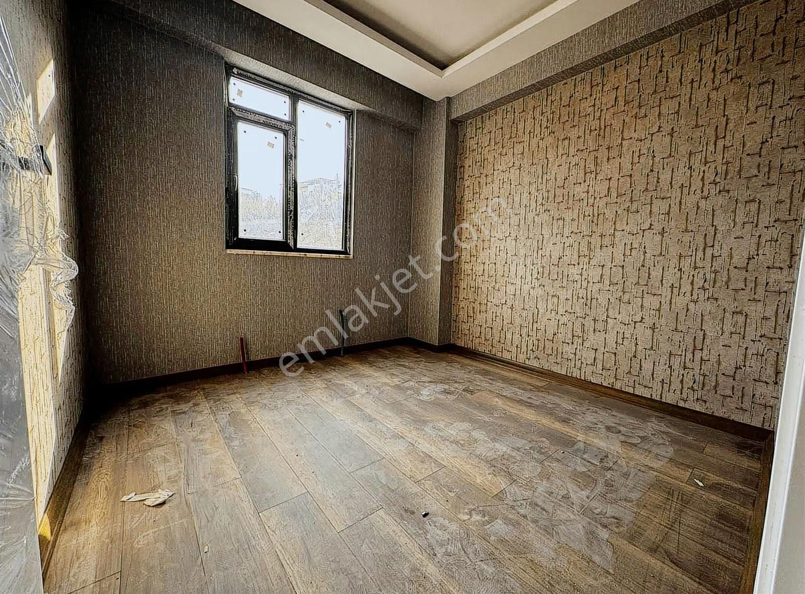 Solmaz Emlak Satılık Sıfır 3+1 - Görsel 13