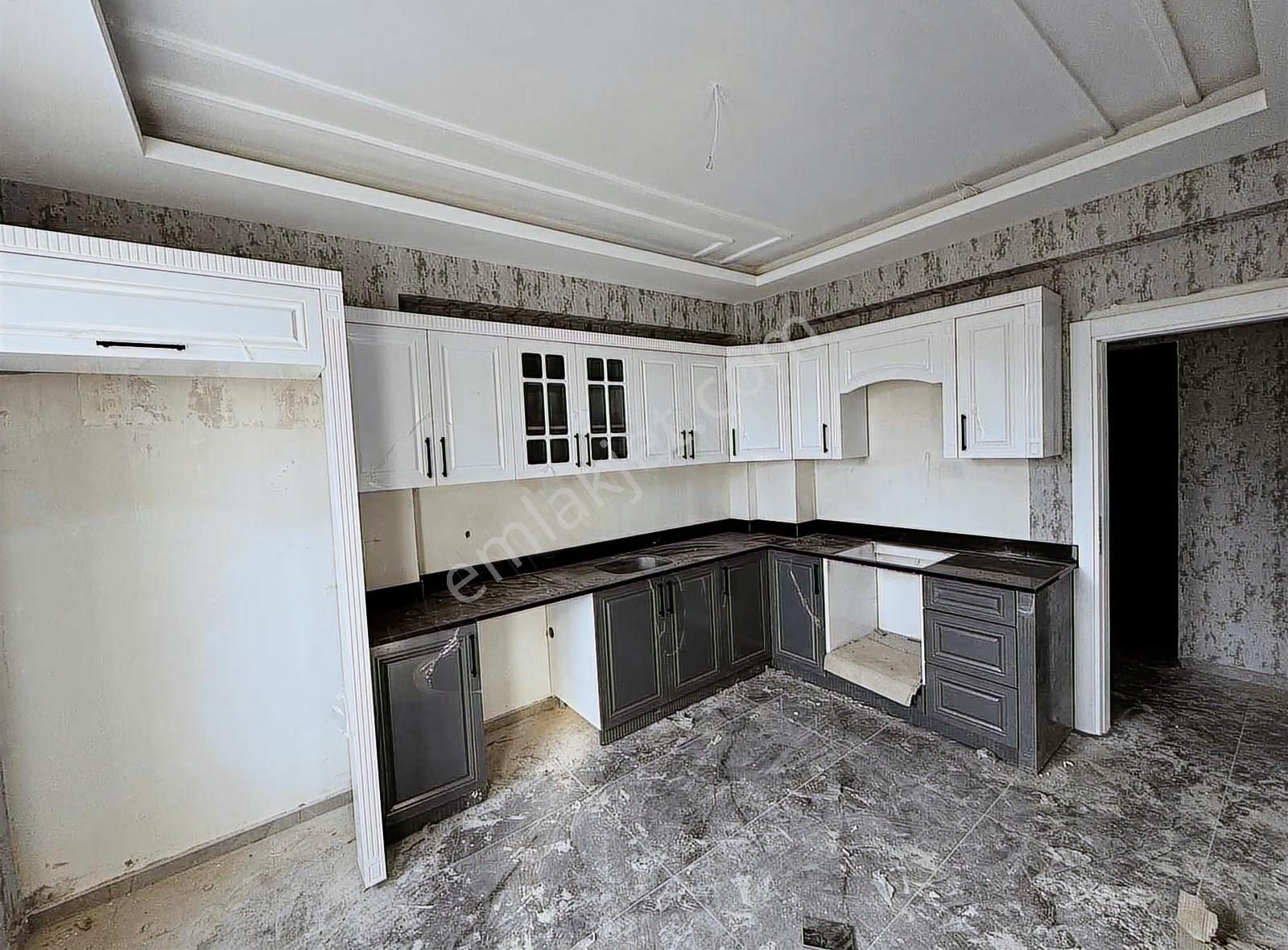 Solmaz Emlak Satılık Sıfır 3+1 - Görsel 18