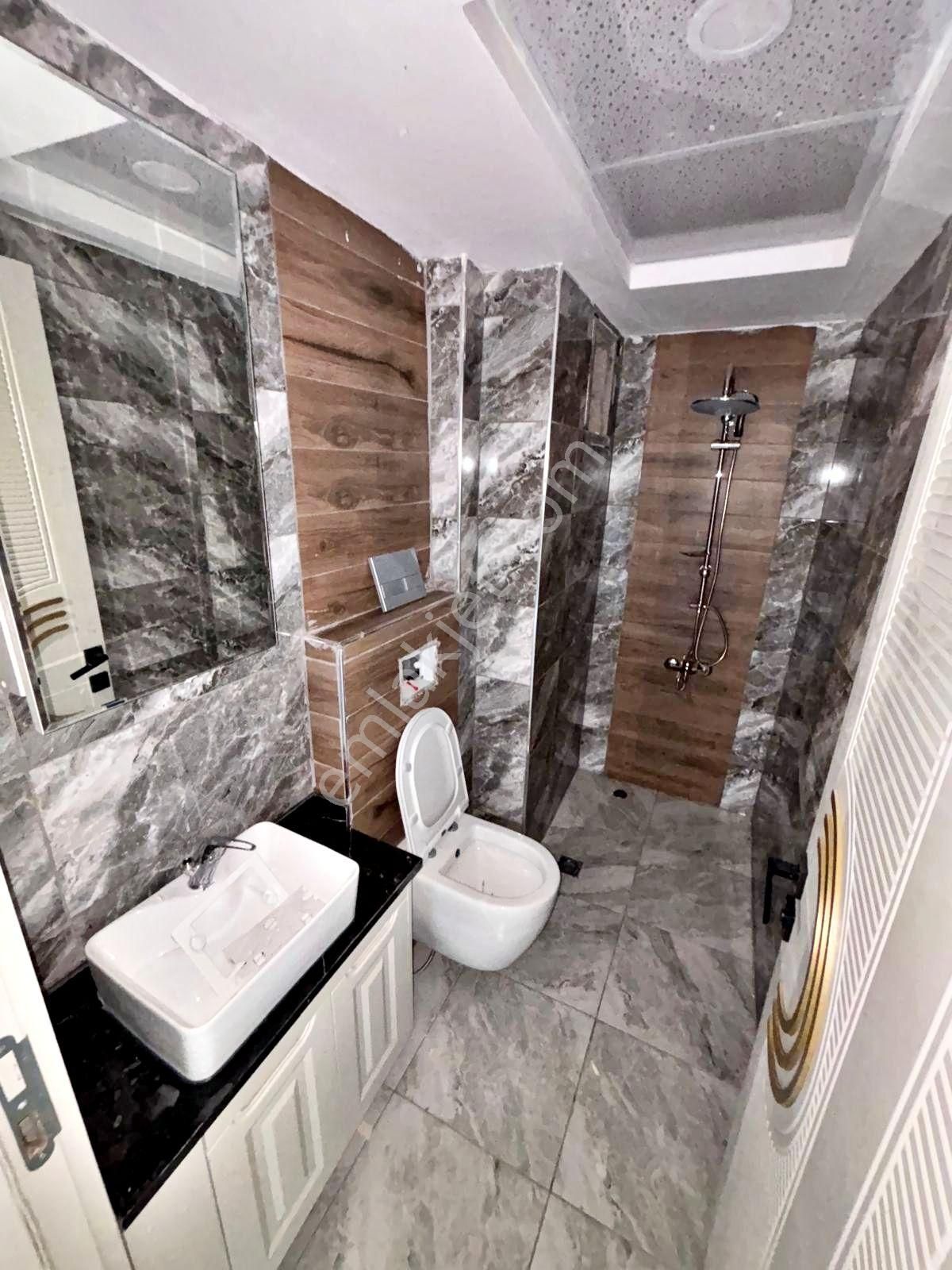 Alpaslan'da Ferah Yerden Isıtmalı Şık Tasarımıyla Lüx 2+1 Daire - Görsel 14