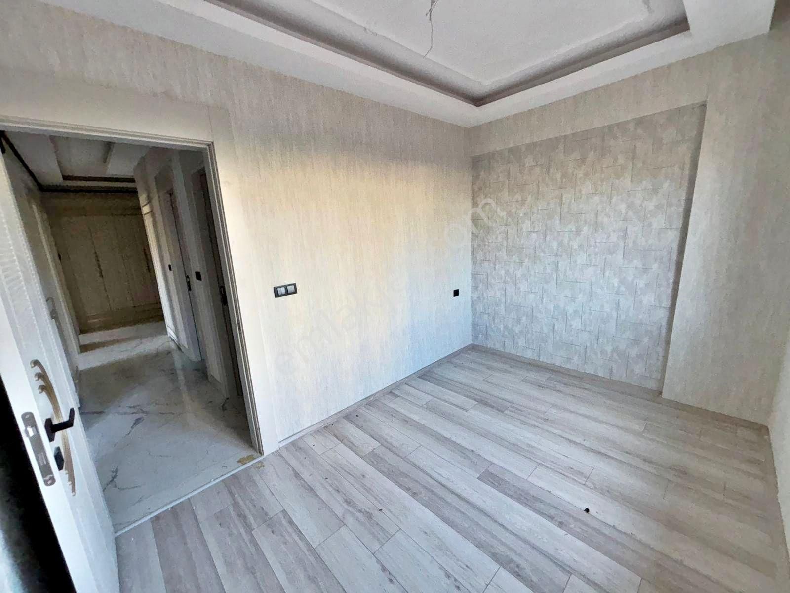 Alpaslan'da Ferah Yerden Isıtmalı Şık Tasarımıyla Lüx 2+1 Daire - Görsel 11