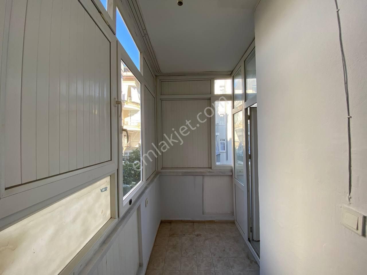 Kleopatra Mevki Denize Yakın,ikamete Uygun 1+1 Satılık Daire - Görsel 9