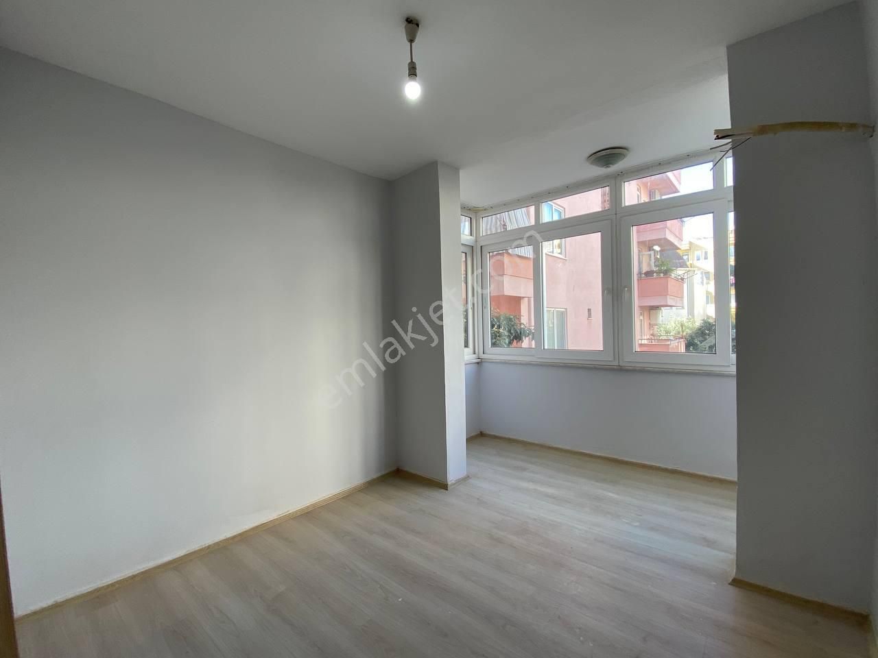 Kleopatra Mevki Denize Yakın,ikamete Uygun 1+1 Satılık Daire - Görsel 13