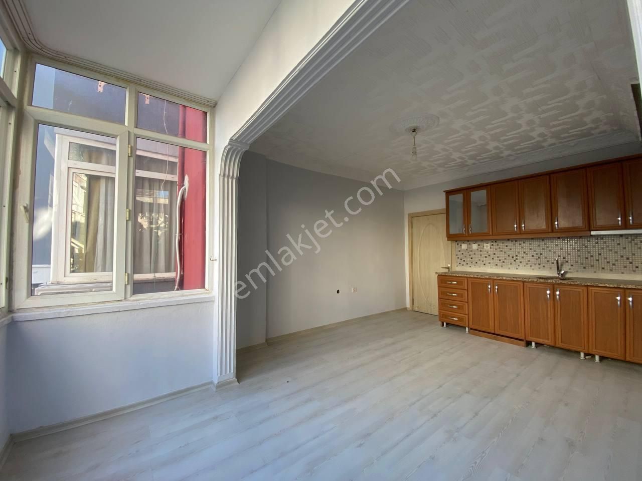 Kleopatra Mevki Denize Yakın,ikamete Uygun 1+1 Satılık Daire - Görsel 3