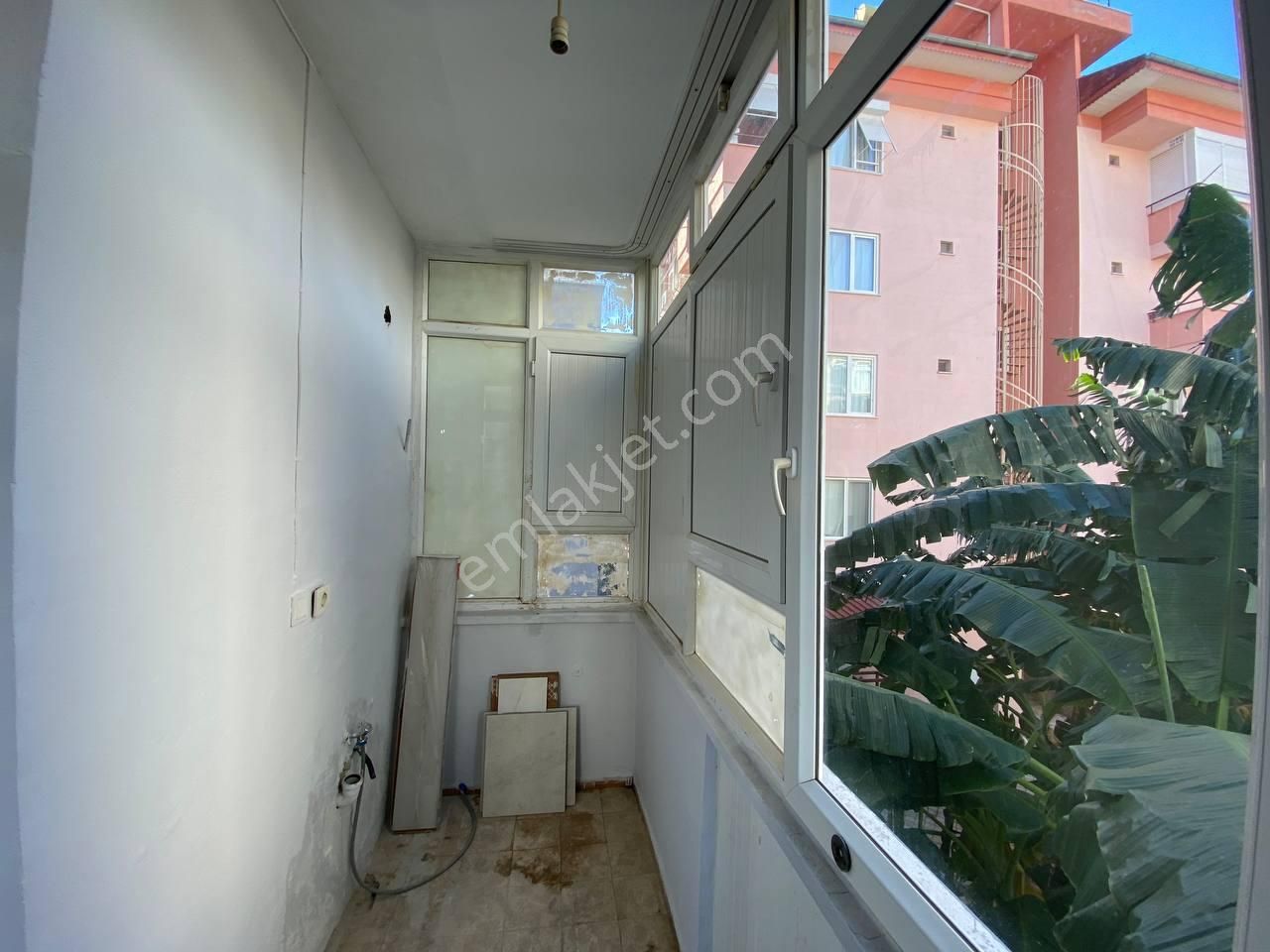 Kleopatra Mevki Denize Yakın,ikamete Uygun 1+1 Satılık Daire - Görsel 8