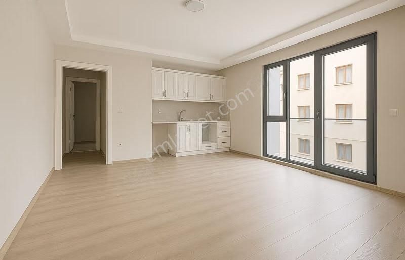 4 Katlı Bina - Hem İşyeri Hem Konut Ay Sonuna Kadar