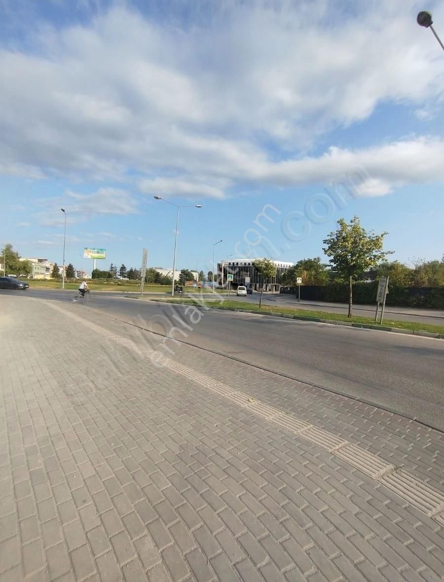 Acil Satılık! Bursa Eski Gemlik Yolu'nda Köşe Konumda - Görsel 3