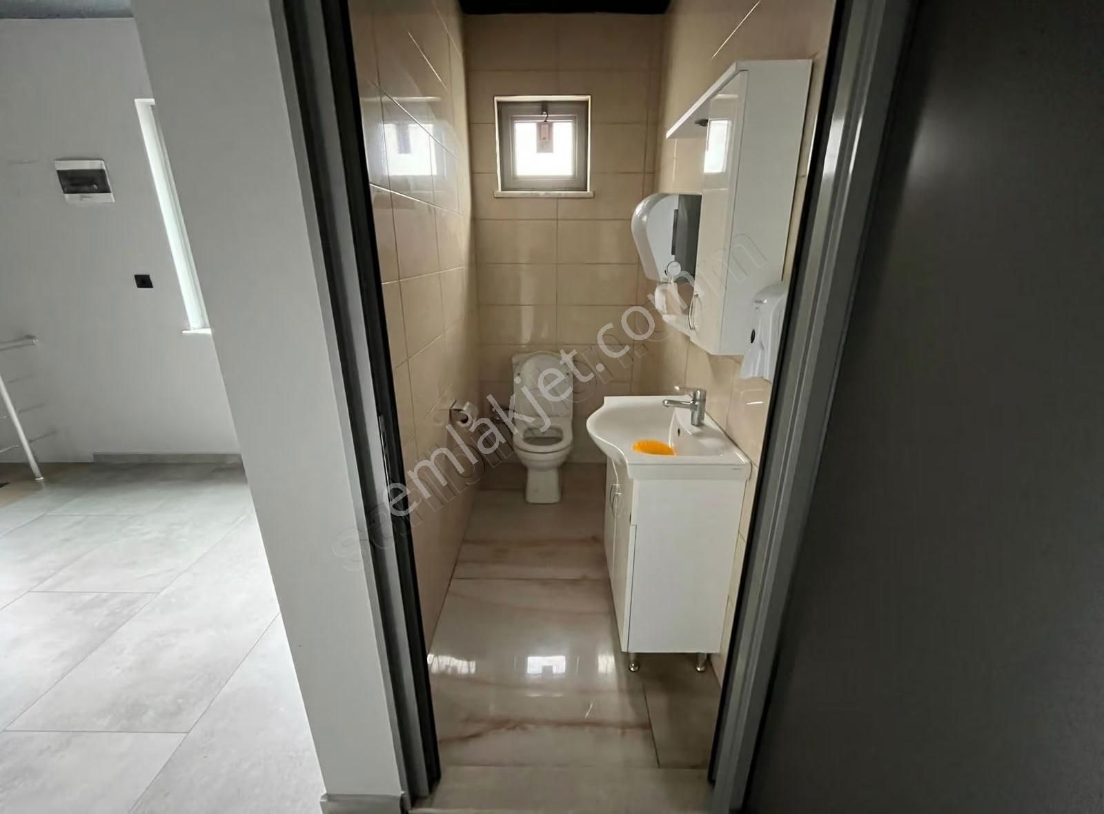 Kiralık İstanbul Yolu Cepheli Prestijli İş Yeri - Görsel 15