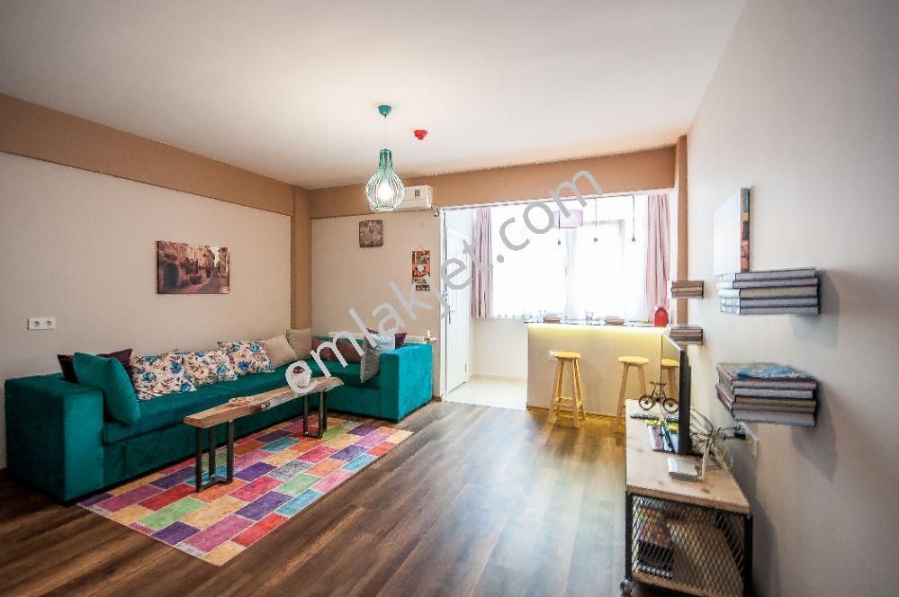 Beşiktaş Çarşı 1+1 St