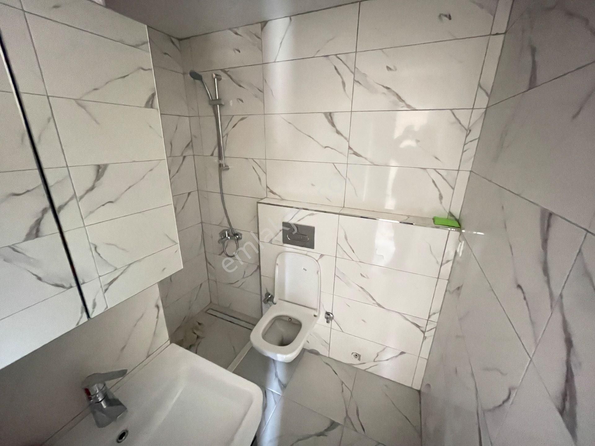 Yeditepe Üniv. Yakın Konumda, 19 Mayıs Cd Üzerinde Sıfır Bina 1+1 - Görsel 24