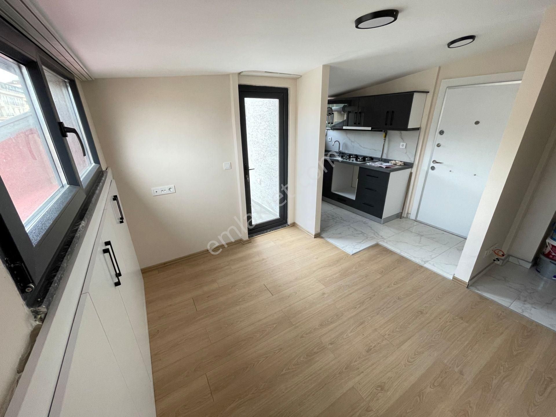 Yeditepe Üniv. Yakın Konumda, 19 Mayıs Cd Üzerinde Sıfır Bina 1+1 - Görsel 2