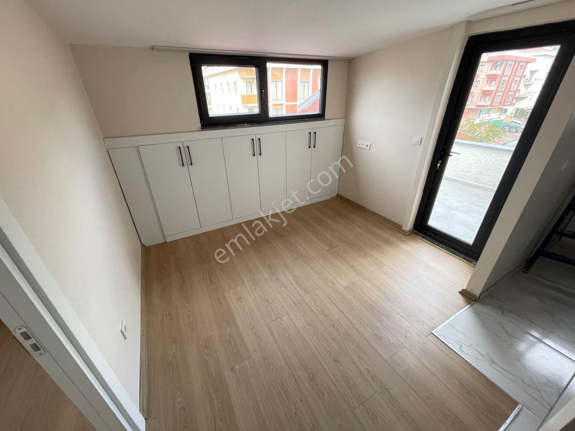 Yeditepe Üniv. Yakın Konumda, 19 Mayıs Cd Üzerinde Sıfır Bina 1+1 - Görsel 9