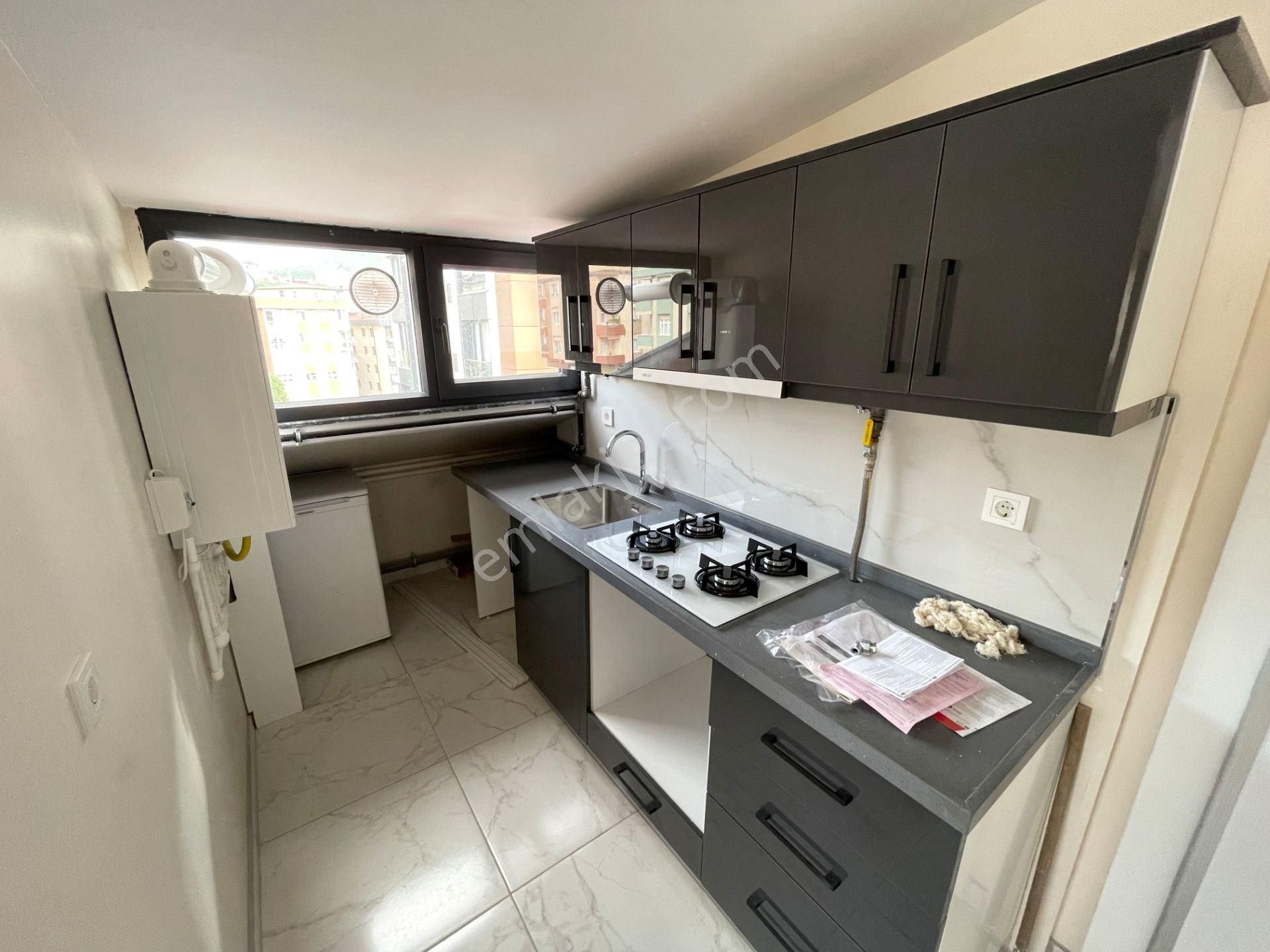 Yeditepe Üniv. Yakın Konumda, 19 Mayıs Cd Üzerinde Sıfır Bina 1+1 - Görsel 5