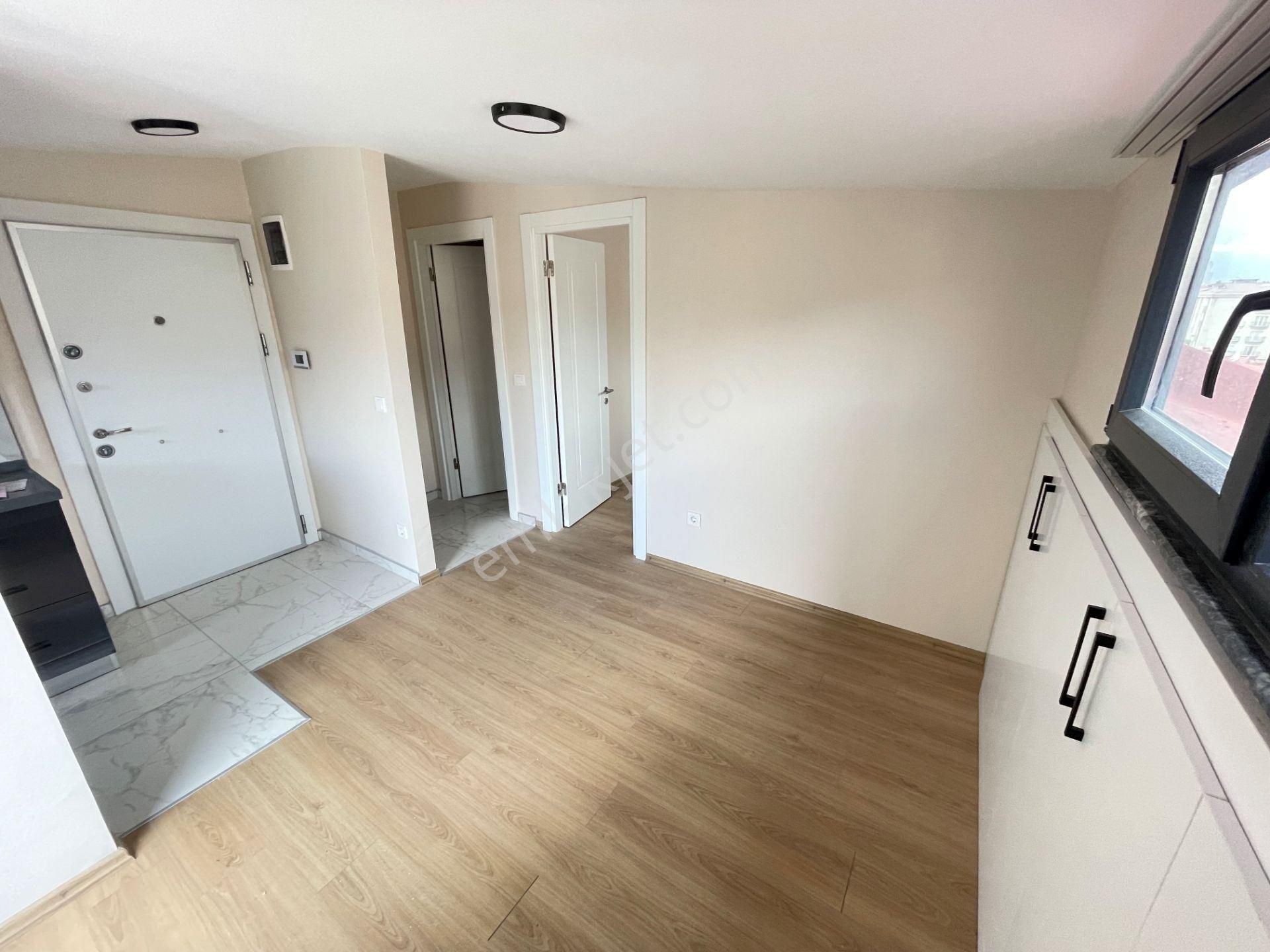 Yeditepe Üniv. Yakın Konumda, 19 Mayıs Cd Üzerinde Sıfır Bina 1+1 - Görsel 16