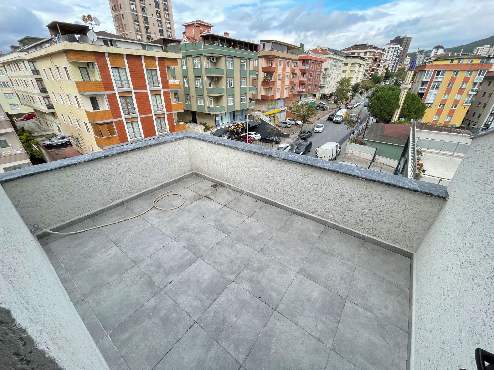 Yeditepe Üniv. Yakın Konumda, 19 Mayıs Cd Üzerinde Sıfır Bina 1+1 - Görsel 10