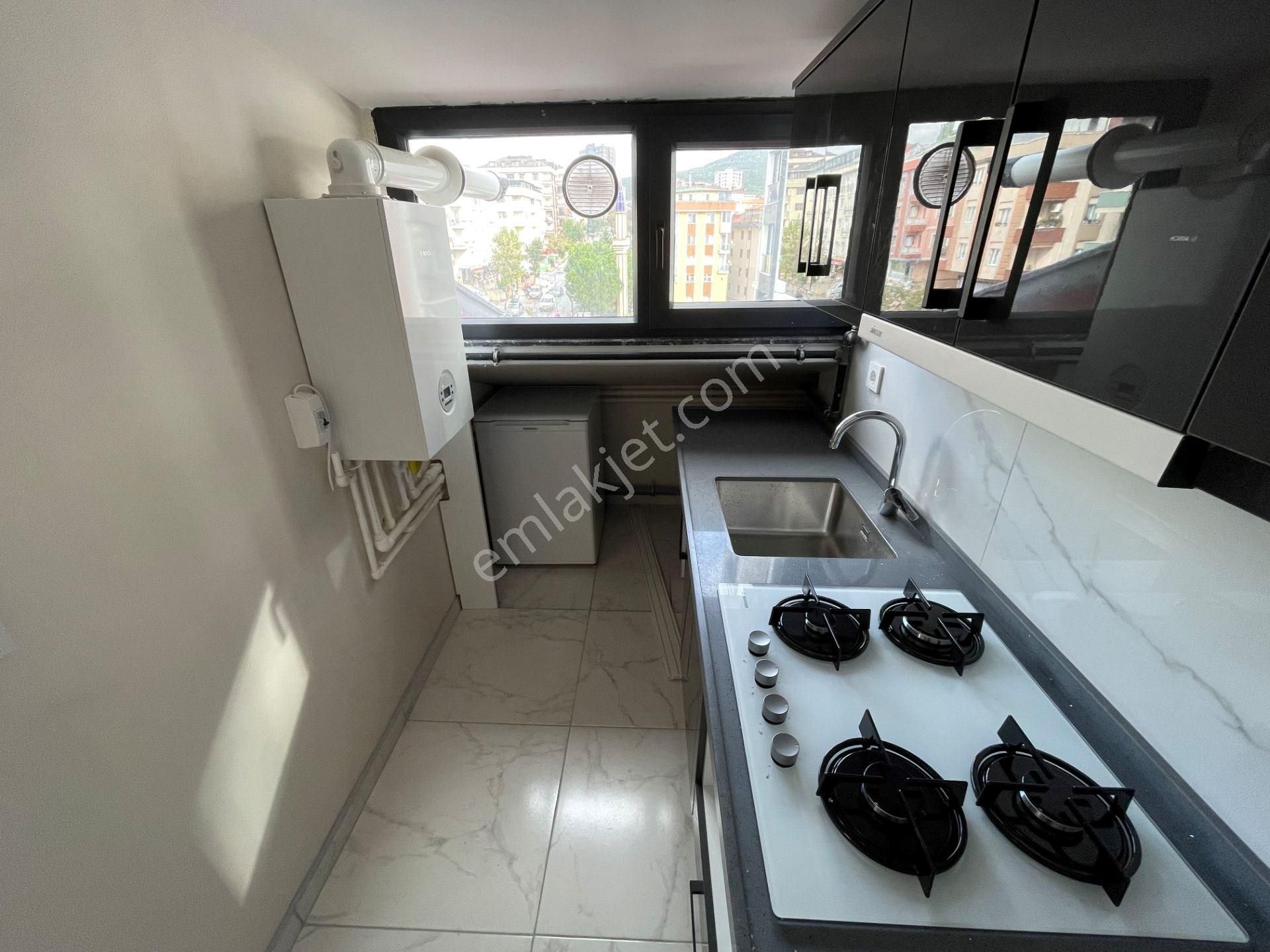 Yeditepe Üniv. Yakın Konumda, 19 Mayıs Cd Üzerinde Sıfır Bina 1+1 - Görsel 6