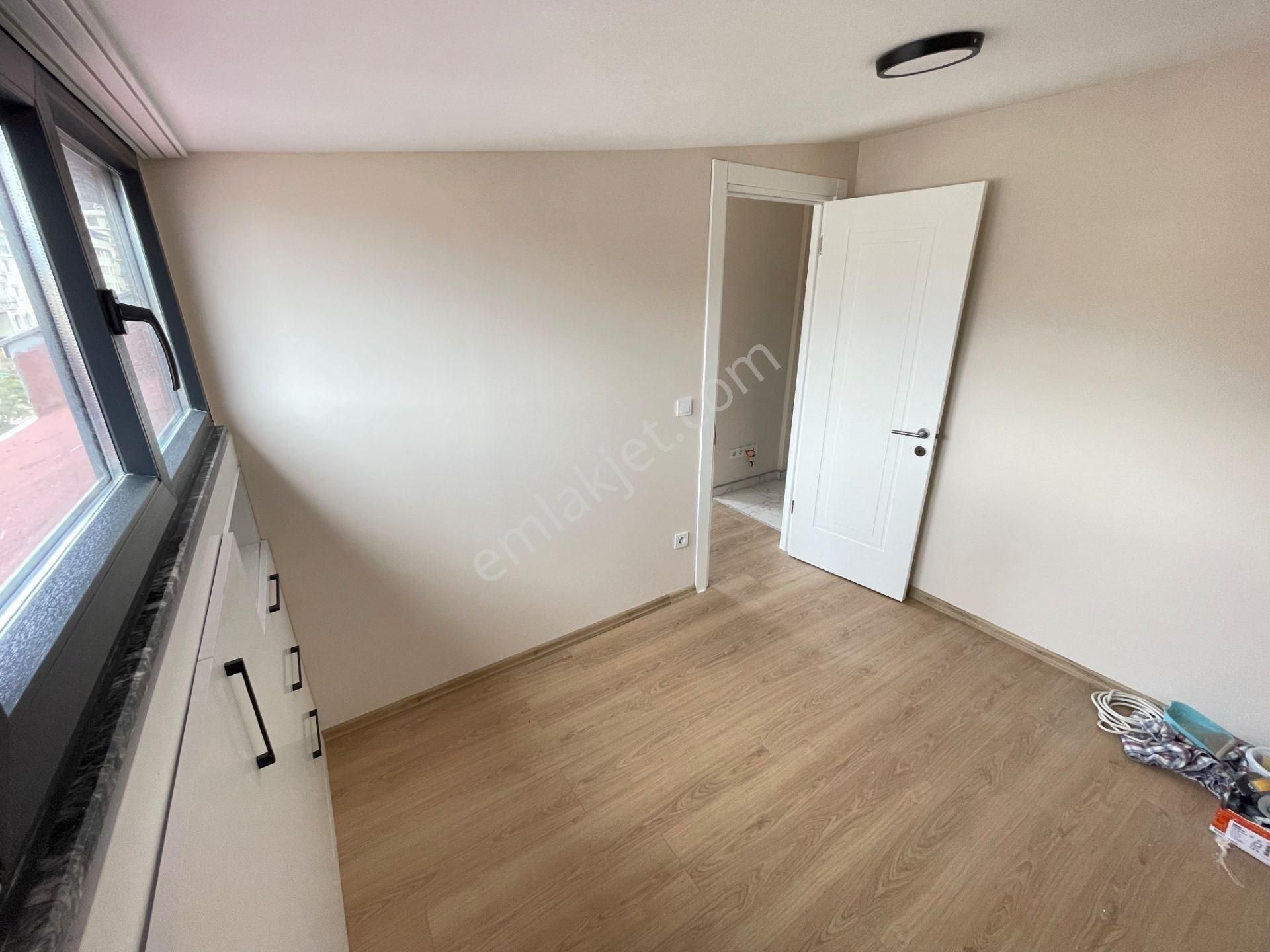 Yeditepe Üniv. Yakın Konumda, 19 Mayıs Cd Üzerinde Sıfır Bina 1+1 - Görsel 23