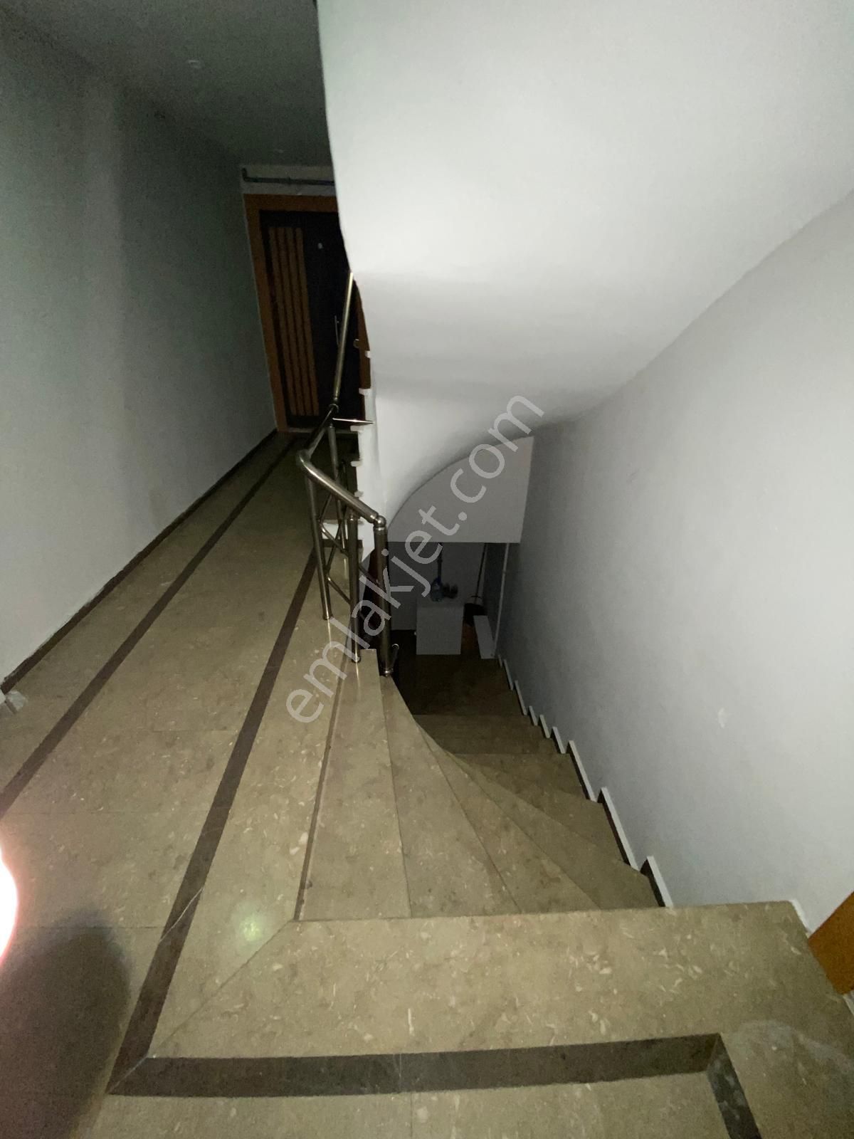 Gaziosmanpaşa Bağlarbaşı Mahallesi 5yılık Binada 2+1/80m2/2.kat/satılık Daire - Görsel 19