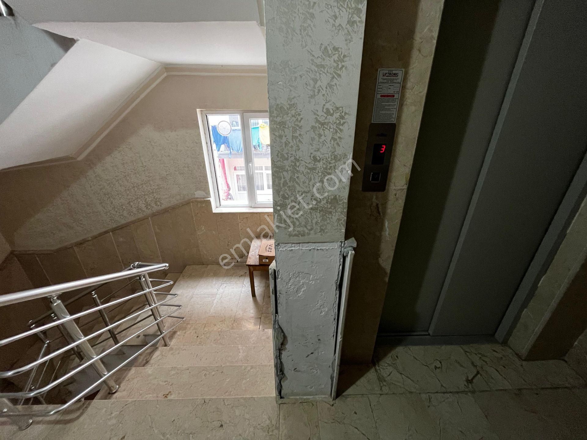 Mareşal Çakmak Mah.'de Ebeveyn Banyo Ve Asansörlü 130 M2 Fırsat Daire - Görsel 32