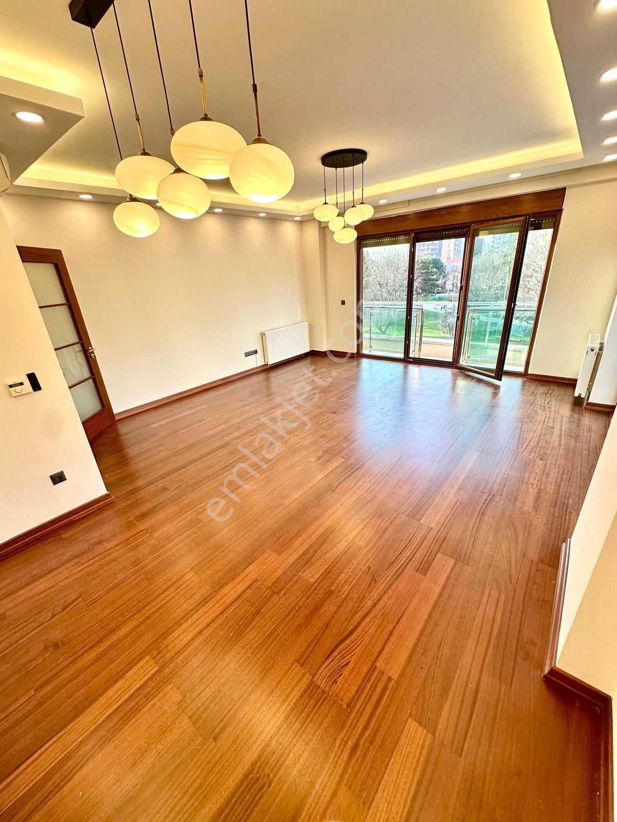 Konut Ve Ticari'den Caddebostan'da Göztepe Parkı Manzaralı Satılık 2+1 Daire - Görsel 24