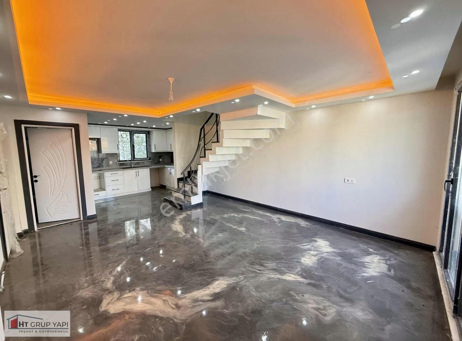 ▃▅▇ht Grup▇▅▃denize 200 M Mesafede Geniş Bahçeli Lux Villa - Görsel 3