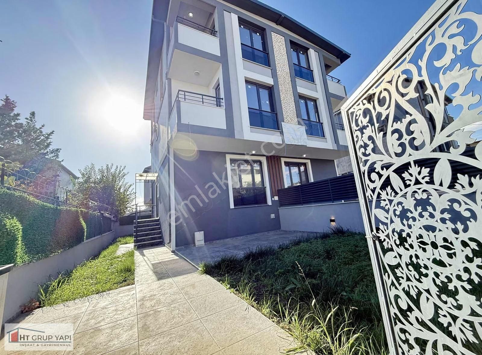 ▃▅▇ht Grup▇▅▃denize 200 M Mesafede Geniş Bahçeli Lux Villa - Görsel 9