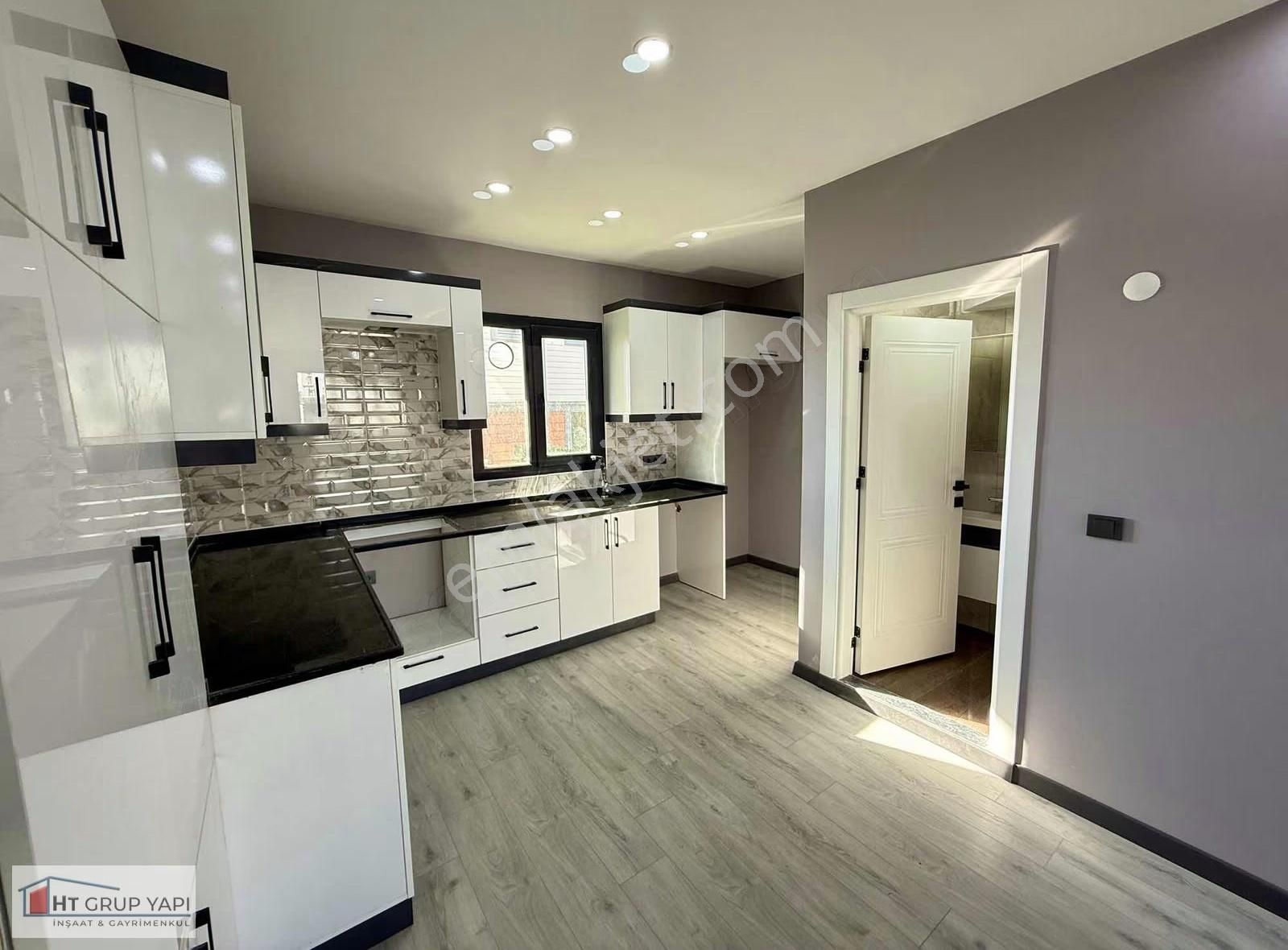 ▃▅▇ht Grup▇▅▃geniş Bahçeli 4+1 İskanlı Lux Villa - Görsel 3