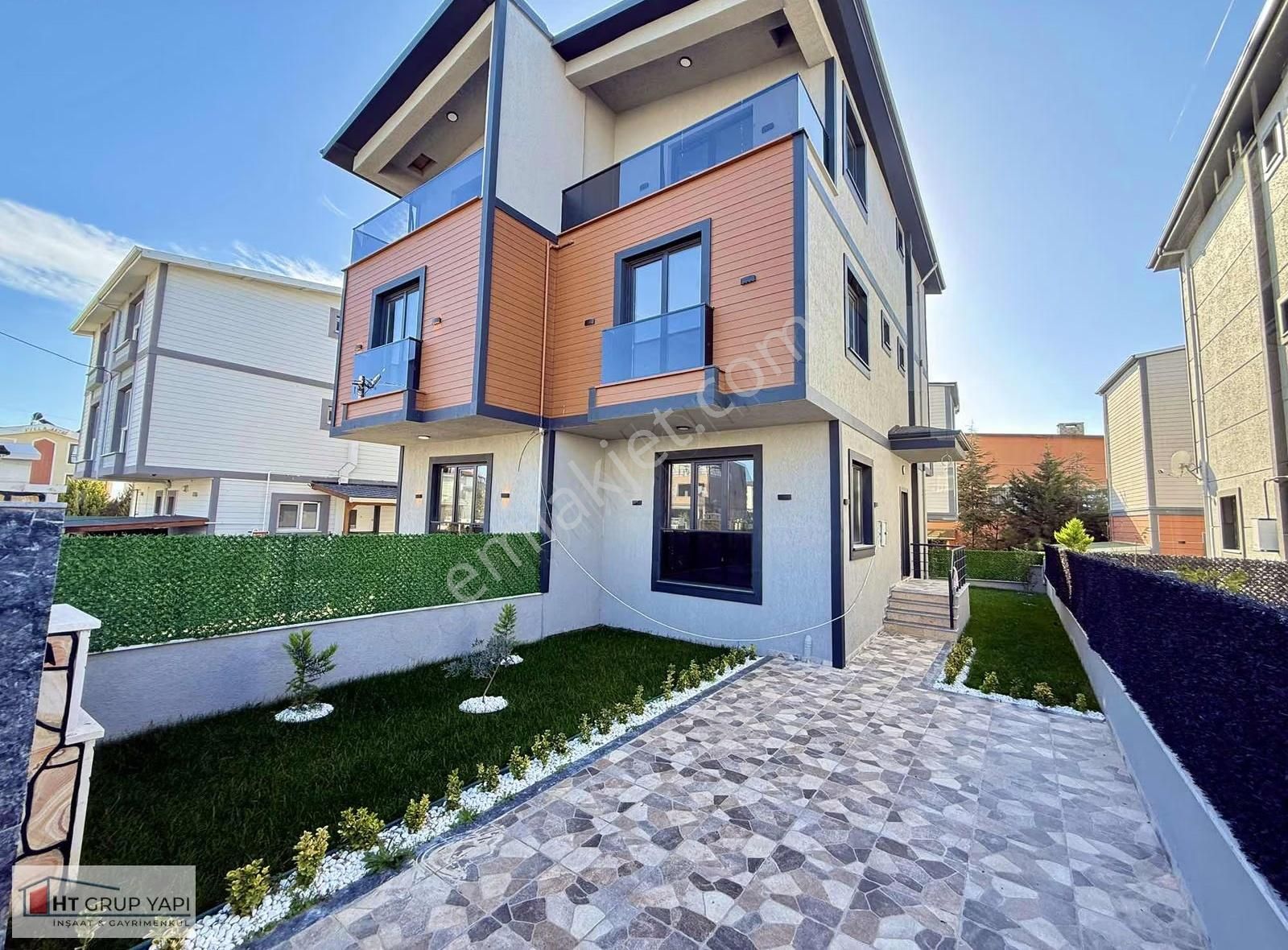 ▃▅▇ht Grup▇▅▃geniş Bahçeli 4+1 İskanlı Lux Villa - Görsel 10