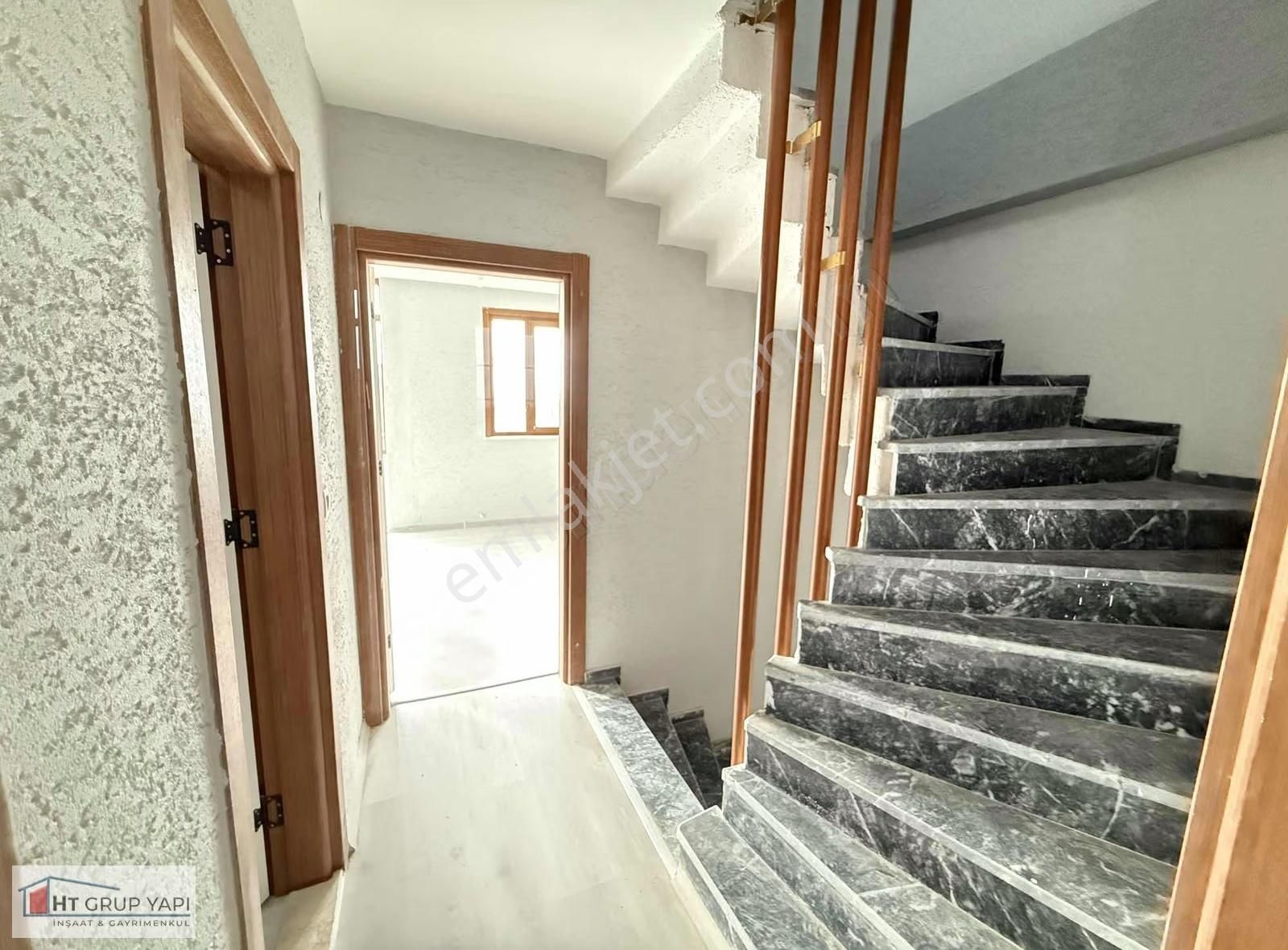 ▃▅▇ht Grup▇▅▃3+1 Merkezi Konumda Şirin Villa - Görsel 15