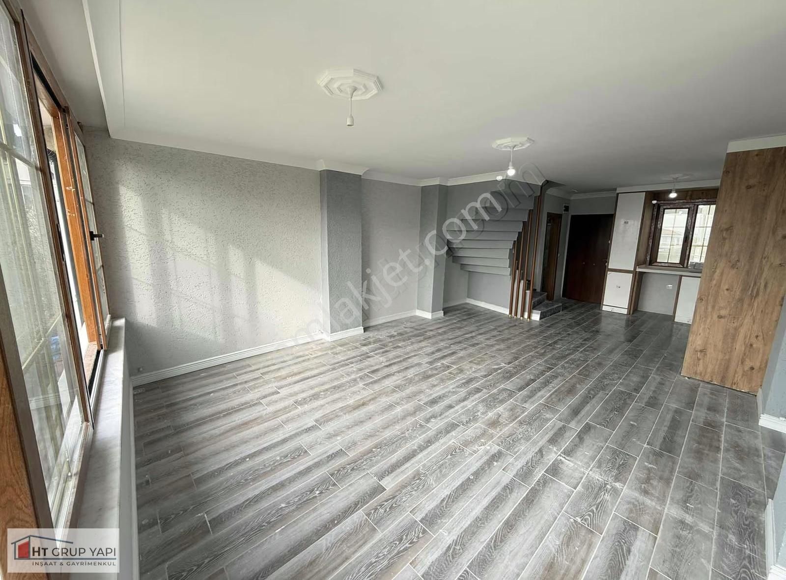 ▃▅▇ht Grup▇▅▃3+1 Merkezi Konumda Şirin Villa - Görsel 13