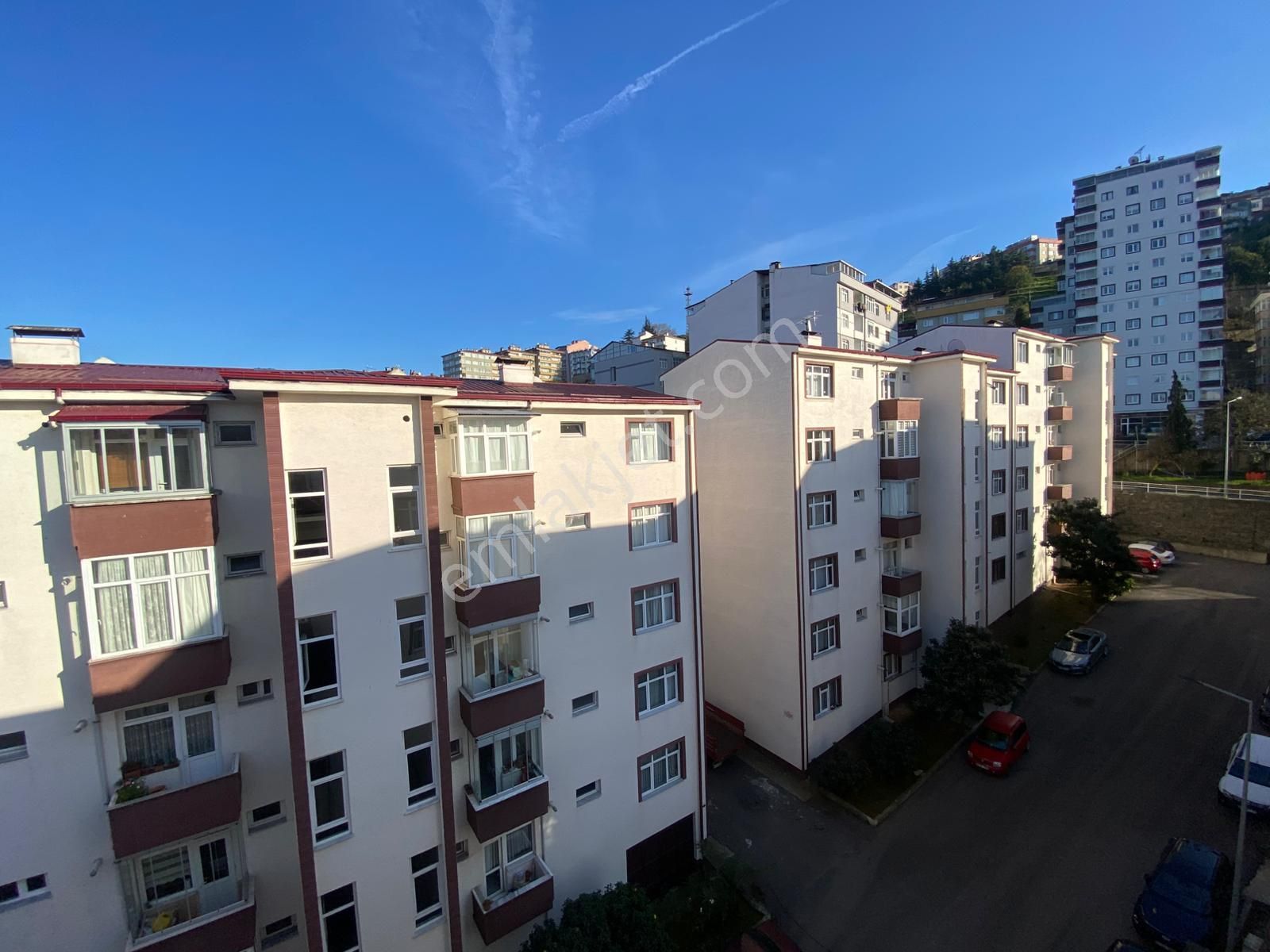 Trabzon'da Kiralık 2+1 Daire - Görsel 24