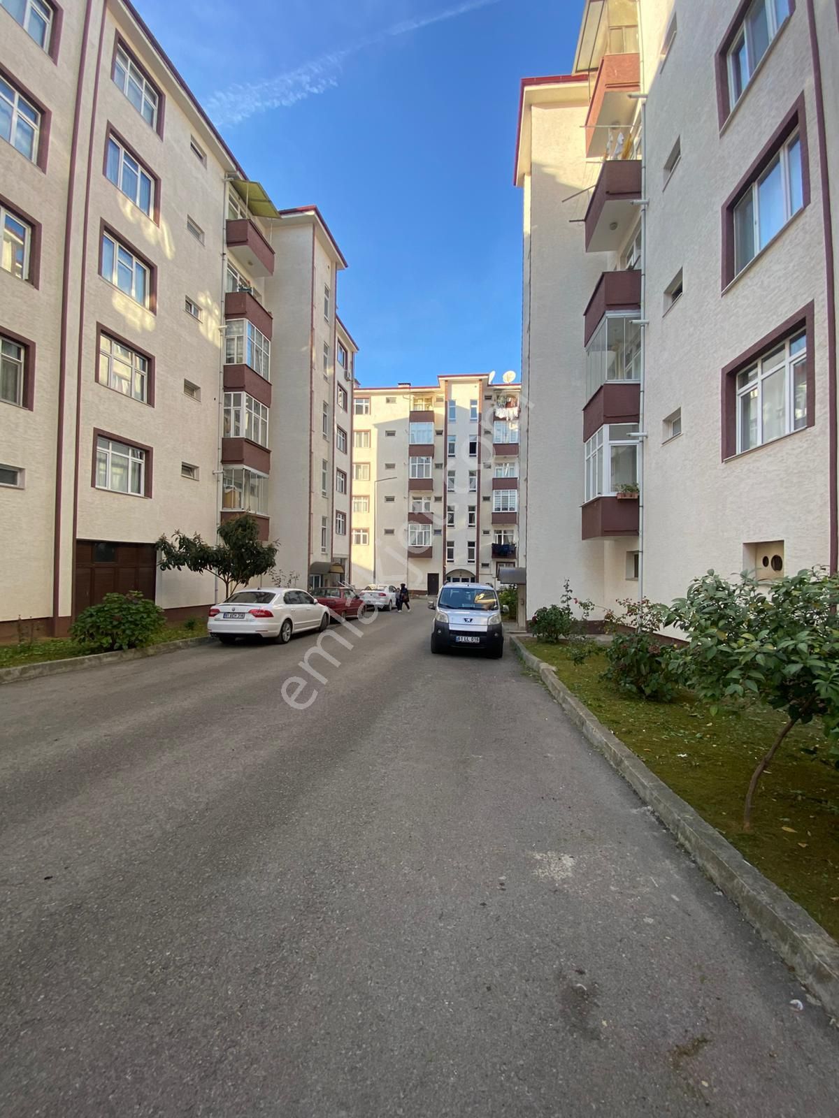 Trabzon'da Kiralık 2+1 Daire - Görsel 26