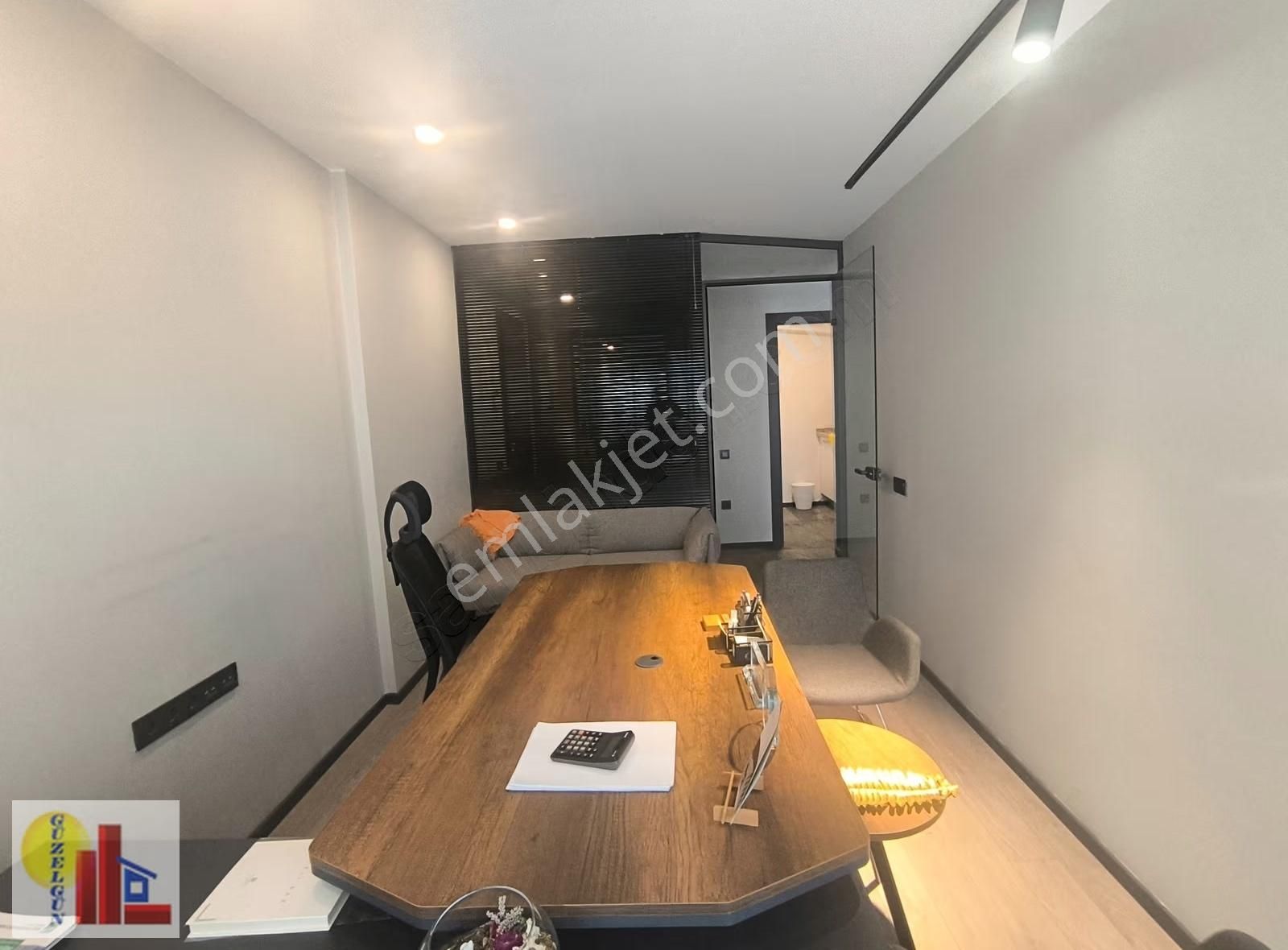 Mustafa Kemal Mahallesinde Ön Cepheli Şık Ofis - Görsel 12