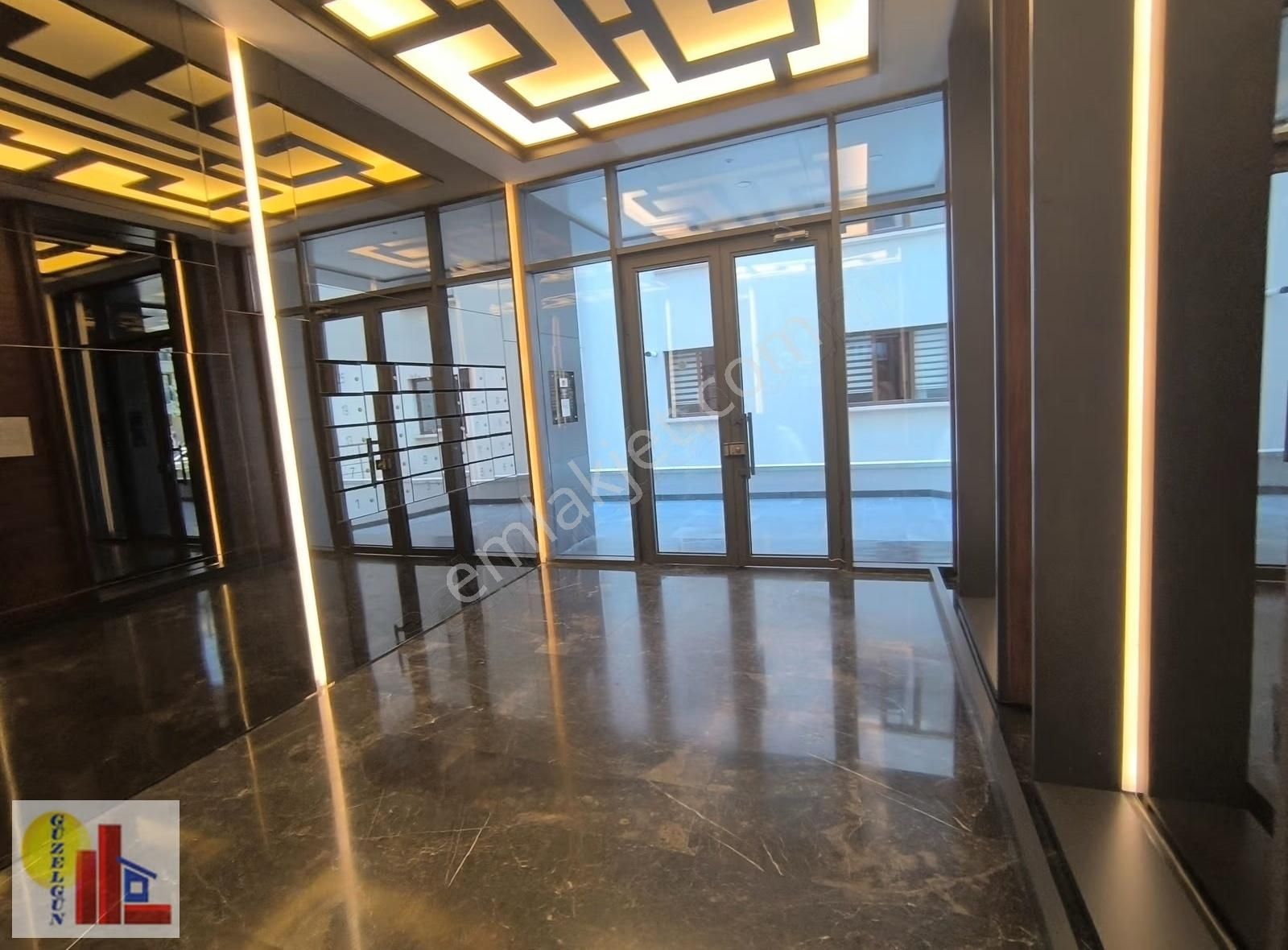 Mustafa Kemal Mahallesinde Ön Cepheli Şık Ofis - Görsel 34