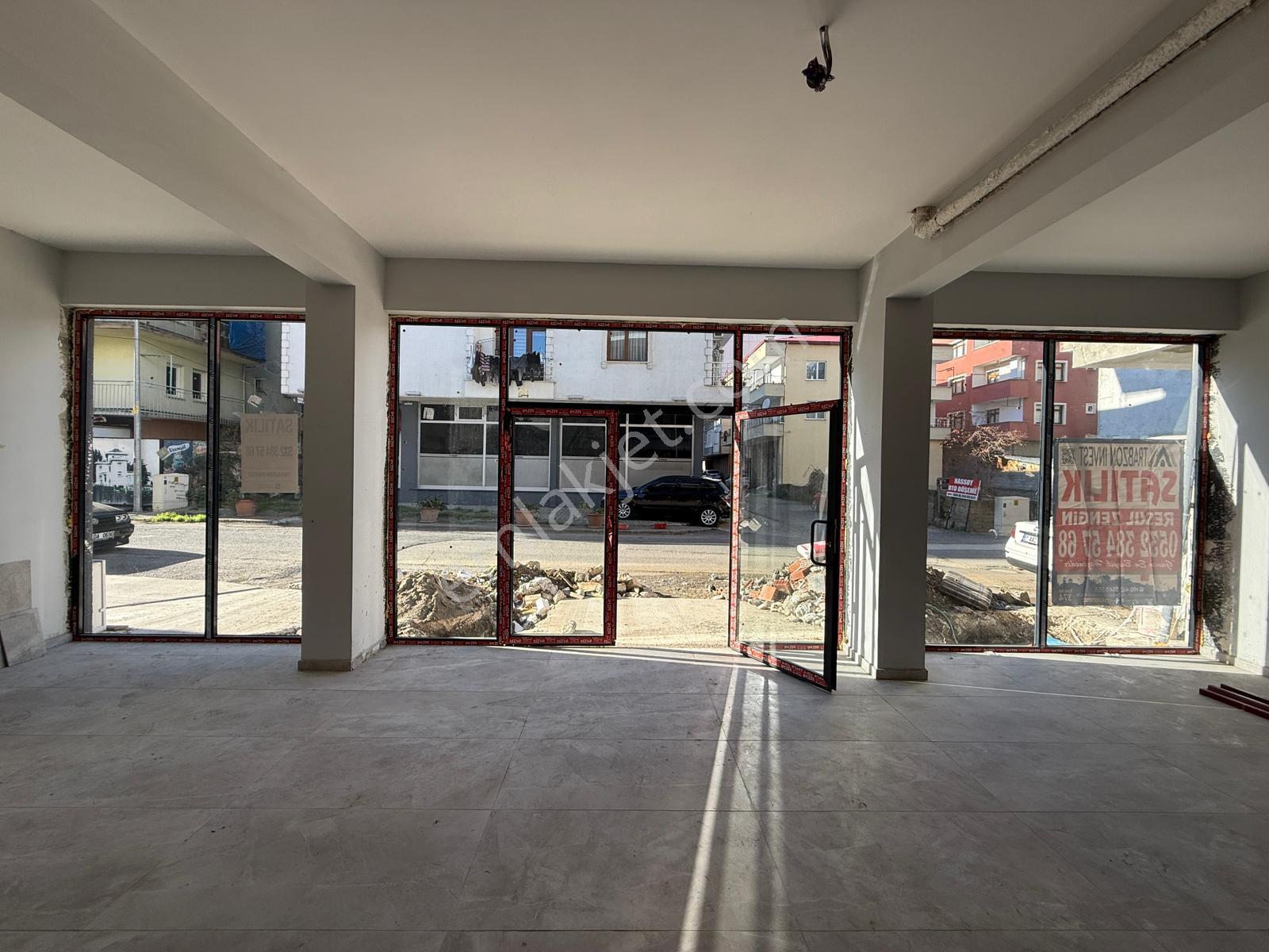 Trabzon Akçaabat'ta Satılık Dükkan - Görsel 25