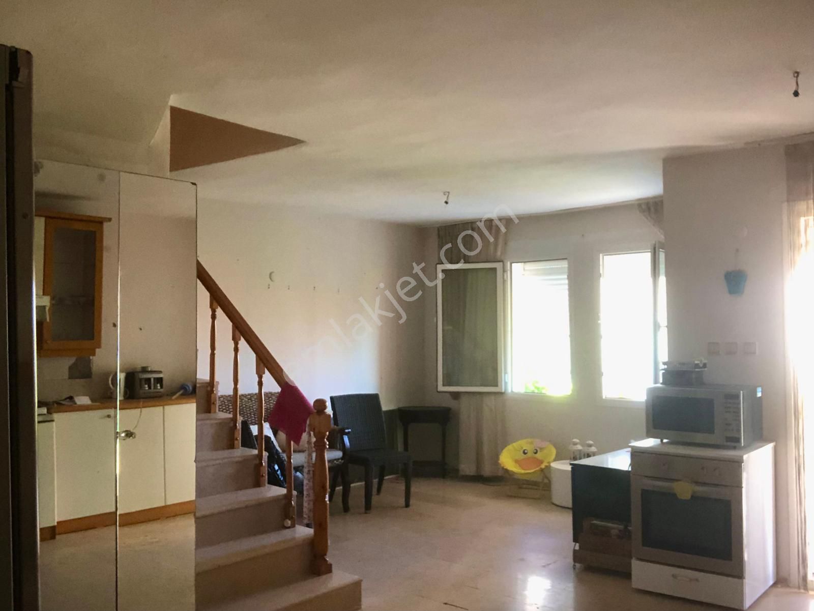 Alaçatı Gayrimenkulden Dalyan Cumhuriyet Mh.de Site İçinde Villa - Görsel 12