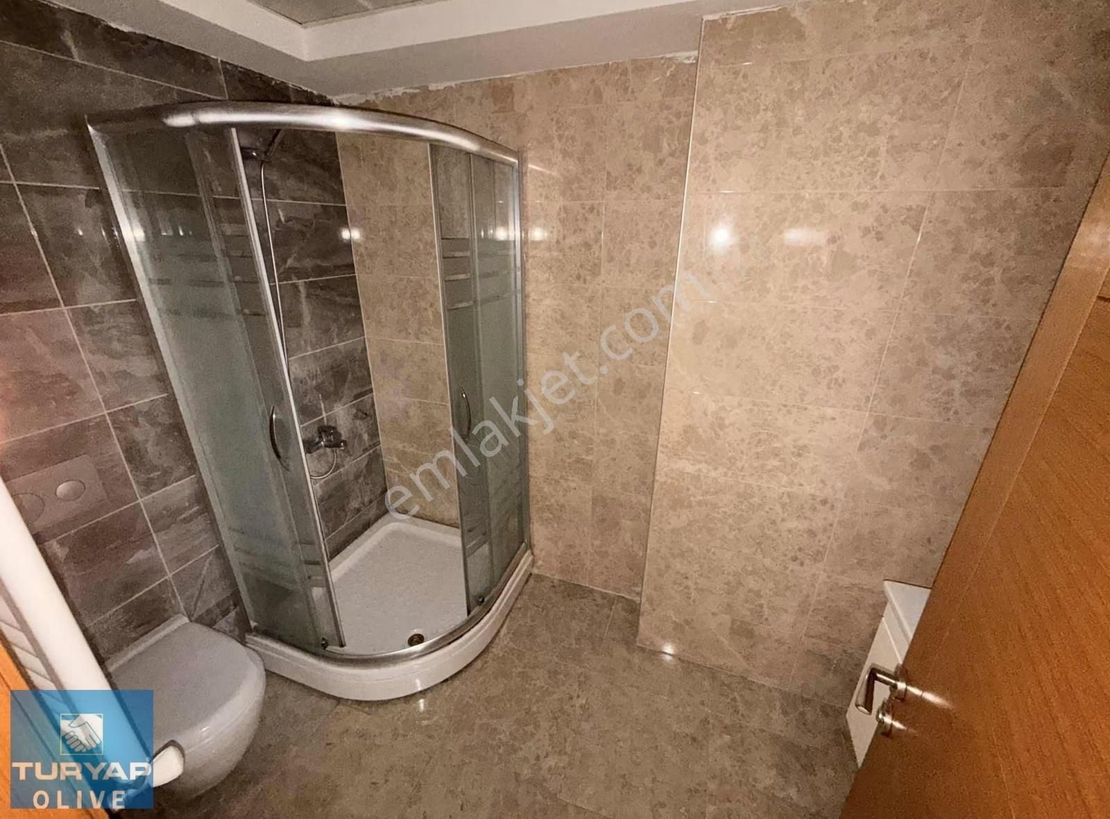 Küçükçekmece Yenimahalle Konutlarında Büyük Tip 2+1 Daire - Görsel 4