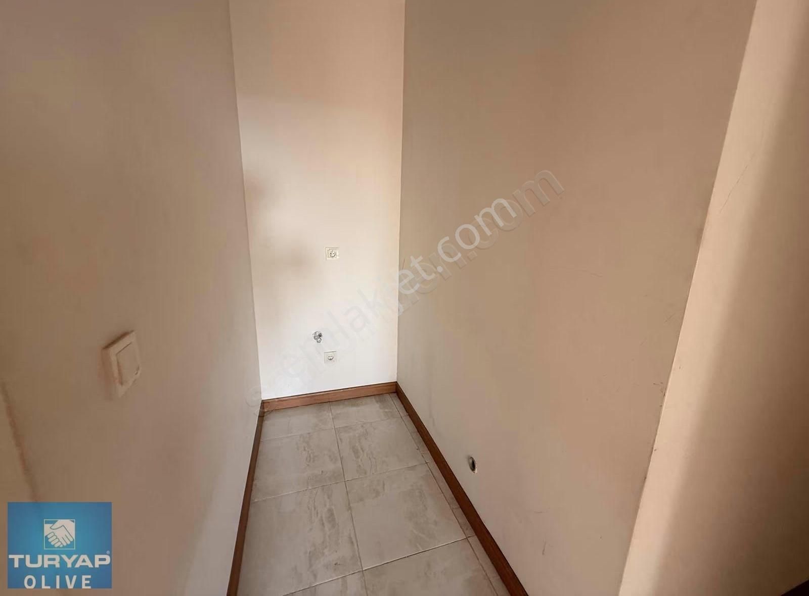 Küçükçekmece Yenimahalle Konutlarında Büyük Tip 2+1 Daire - Görsel 13