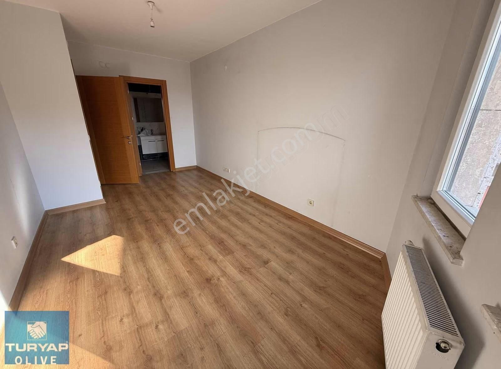 Küçükçekmece Yenimahalle Konutlarında Büyük Tip 2+1 Daire - Görsel 5