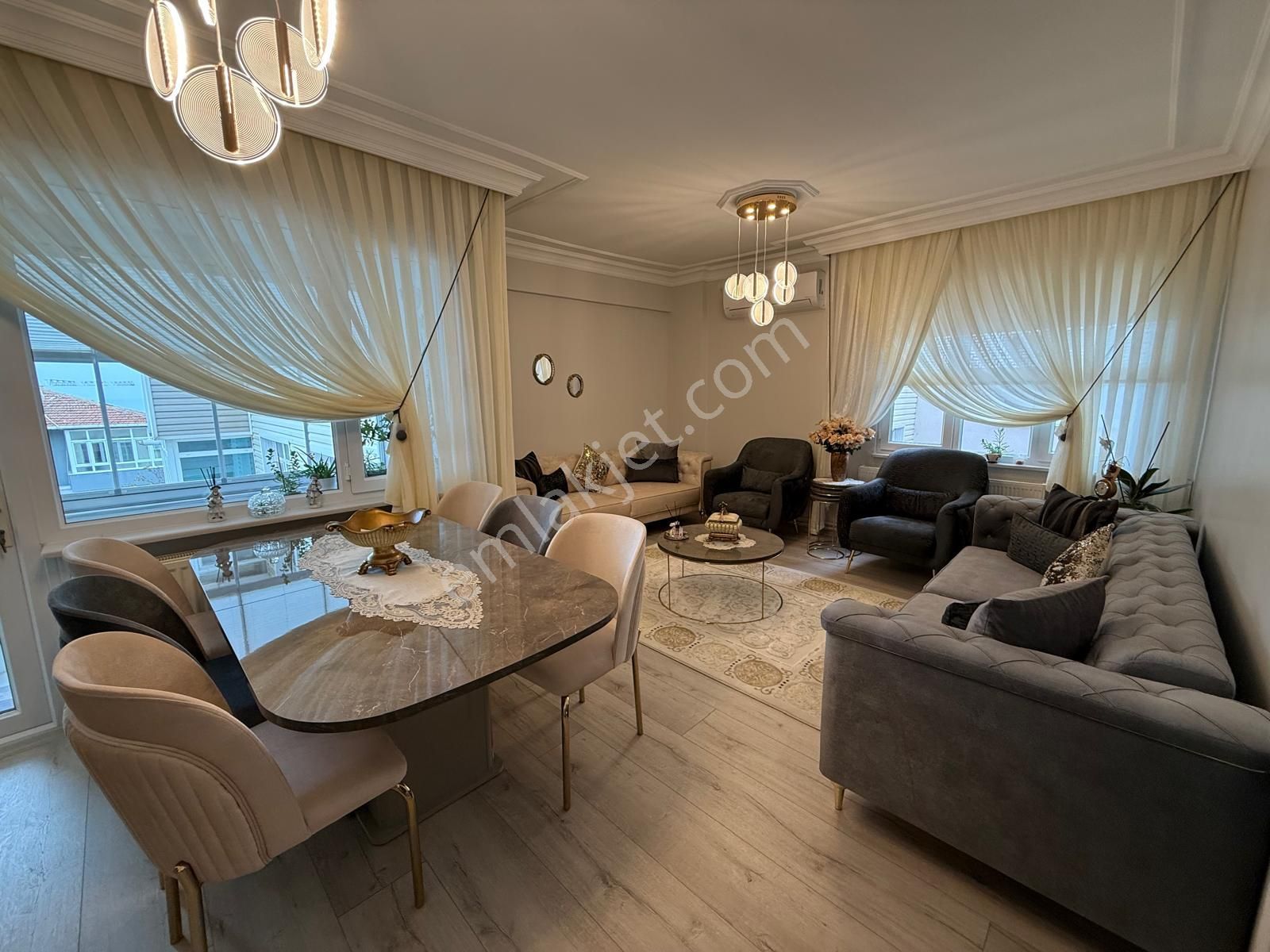 Delux'den 100. Yıl Mah Deniz Manzaralı Full Tadilatlı Satılık 3+1 - Görsel 2