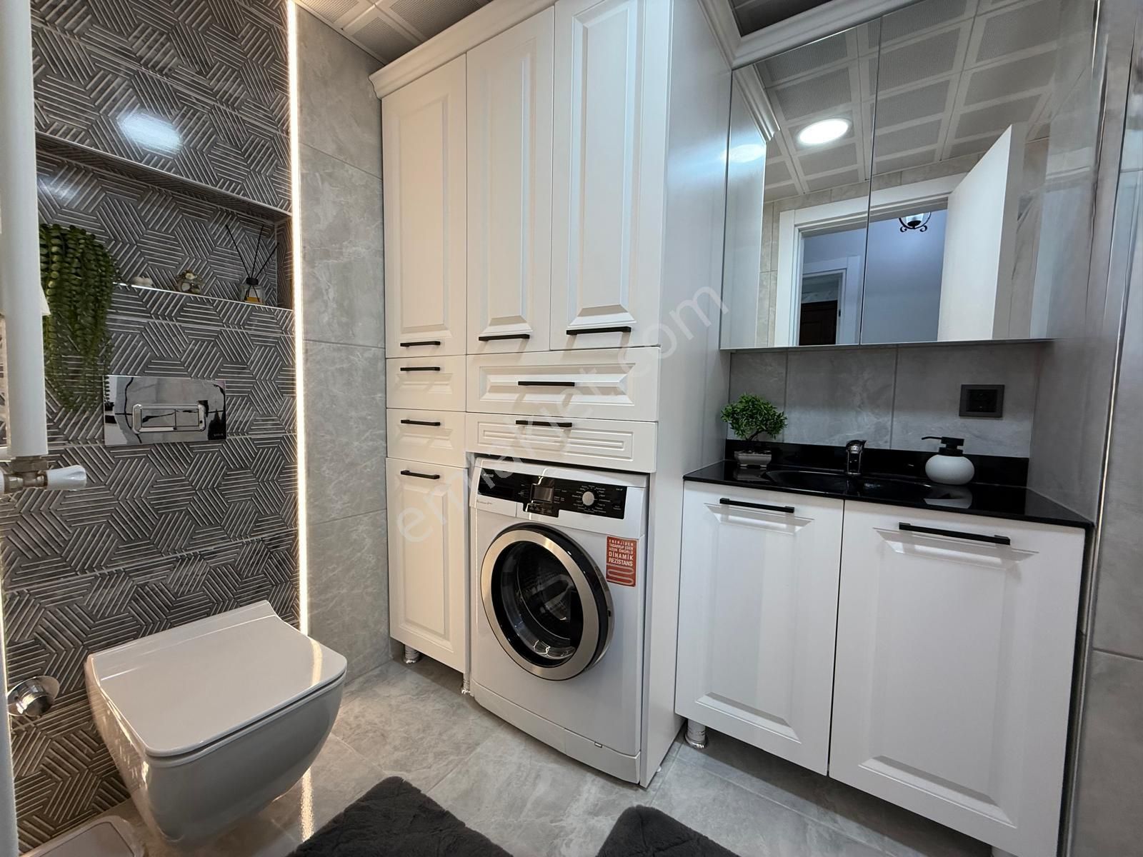 Delux'den 100. Yıl Mah Deniz Manzaralı Full Tadilatlı Satılık 3+1 - Görsel 21