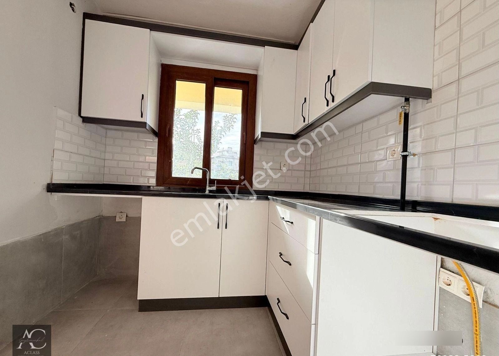 Aclass'dan Kusadası Kadınlar Denızınde Havuzlu -bahçeli Masrafsız Fırsat Villa - Görsel 22