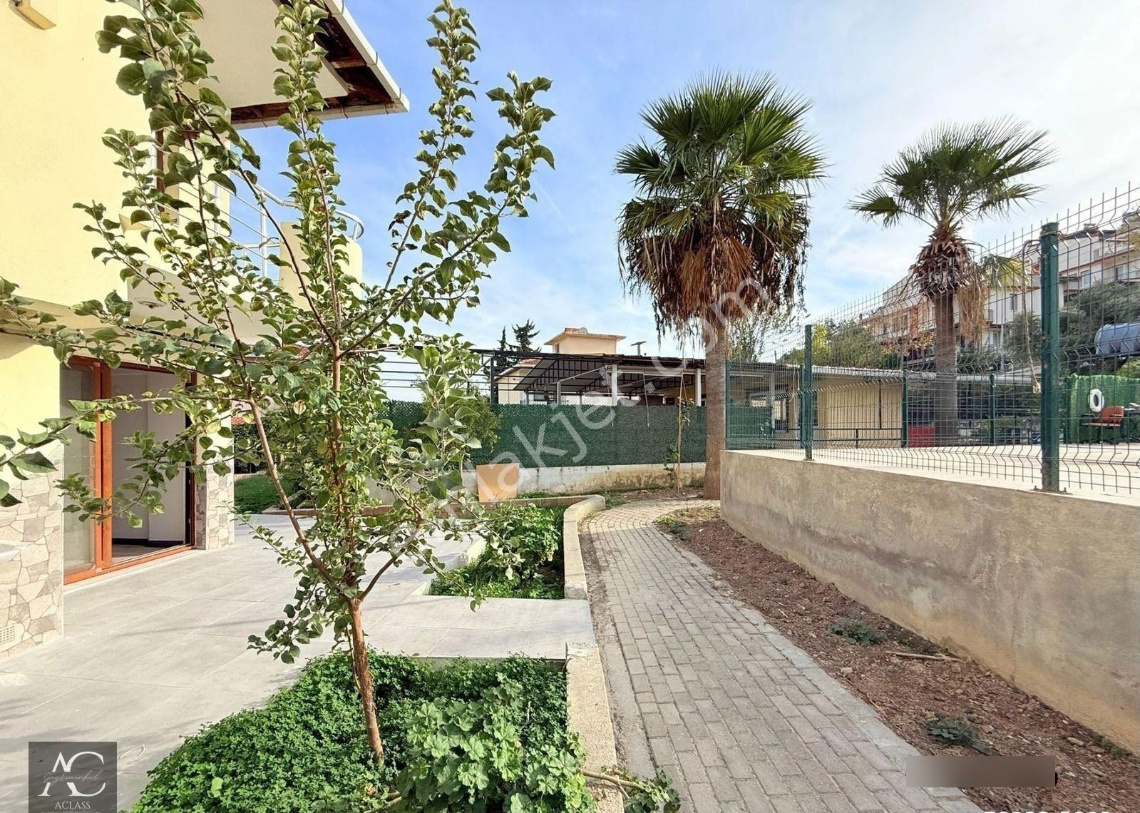 Aclass'dan Kusadası Kadınlar Denızınde Havuzlu -bahçeli Masrafsız Fırsat Villa - Görsel 19