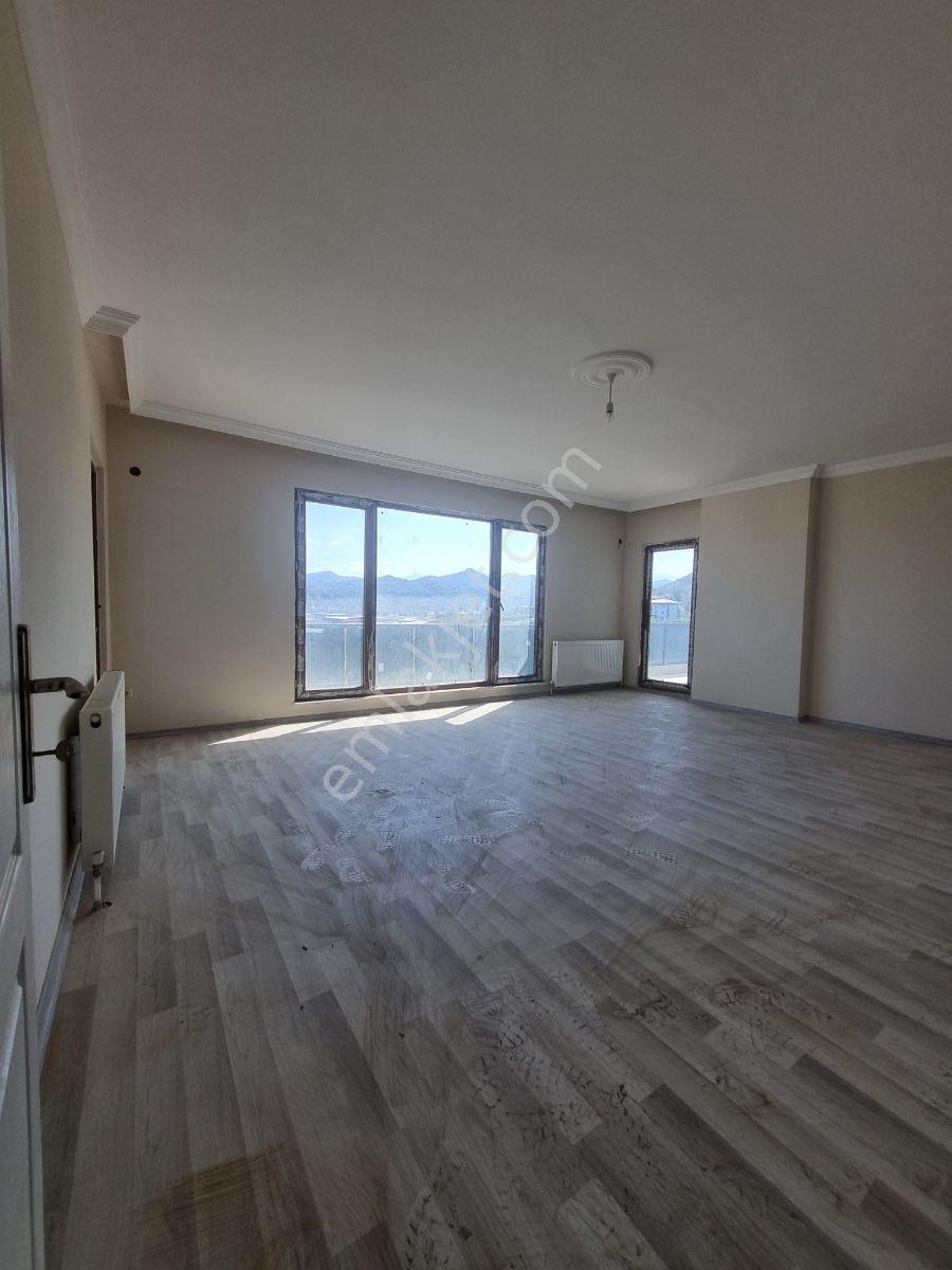 Remax Advantage'den Giresun Piraziz De Deniz Manzaralı 3+1 Dair - Görsel 10